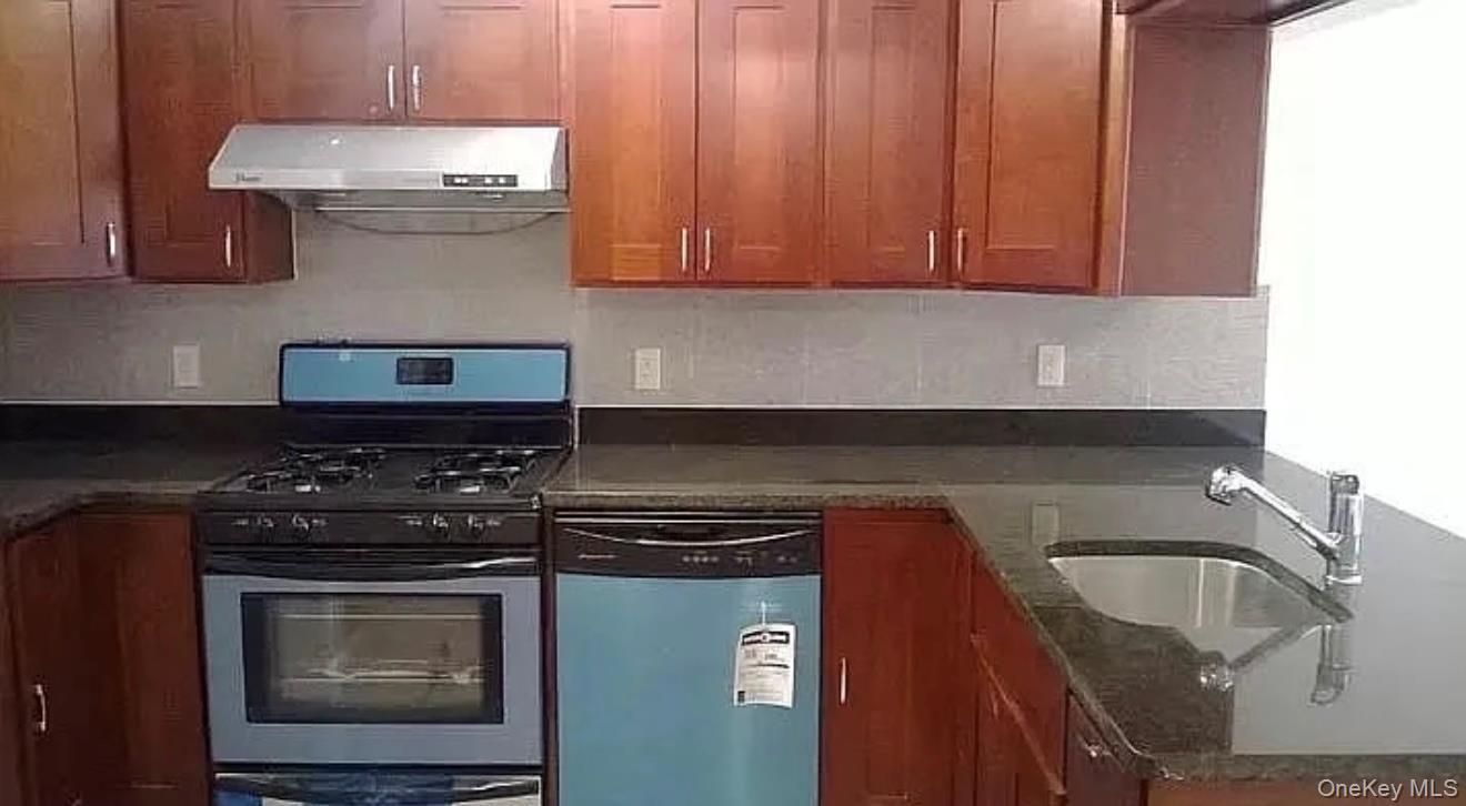 Condo Queens  Queens, NY 11377, MLS-913534-3