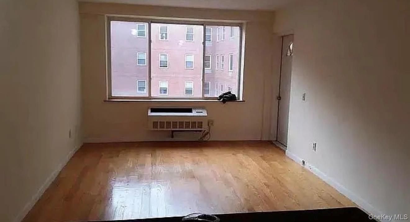 Condo Queens  Queens, NY 11377, MLS-913534-4