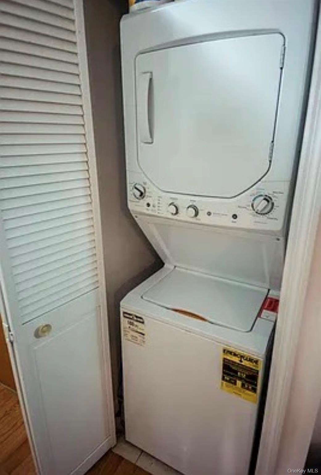 Condo Queens  Queens, NY 11377, MLS-913534-6