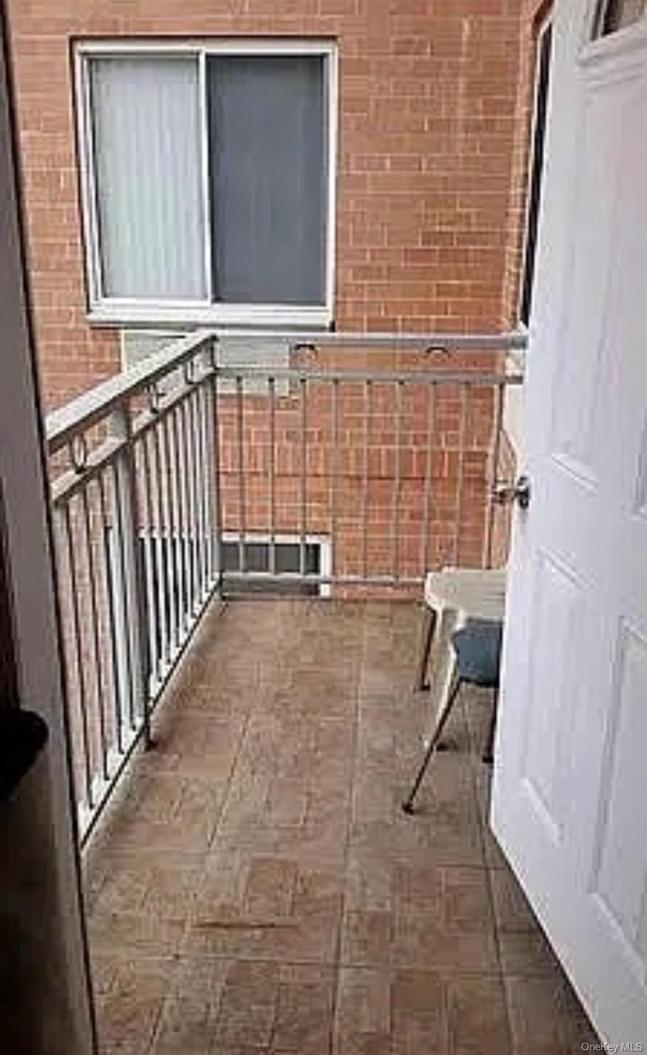 Condo Queens  Queens, NY 11377, MLS-913534-8