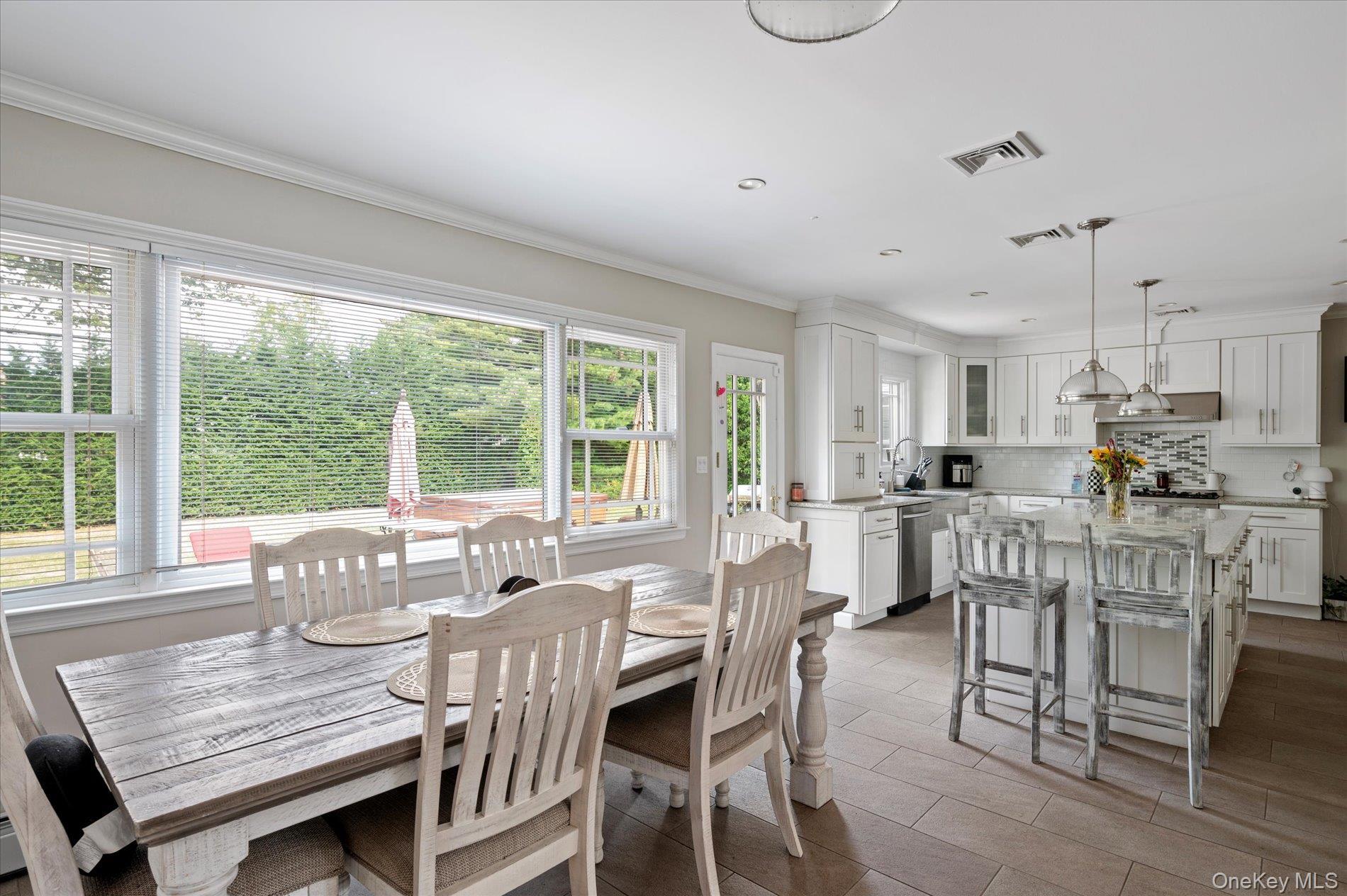 Single Family Boxwood Nassau County, NY 11557, MLS-913560-11