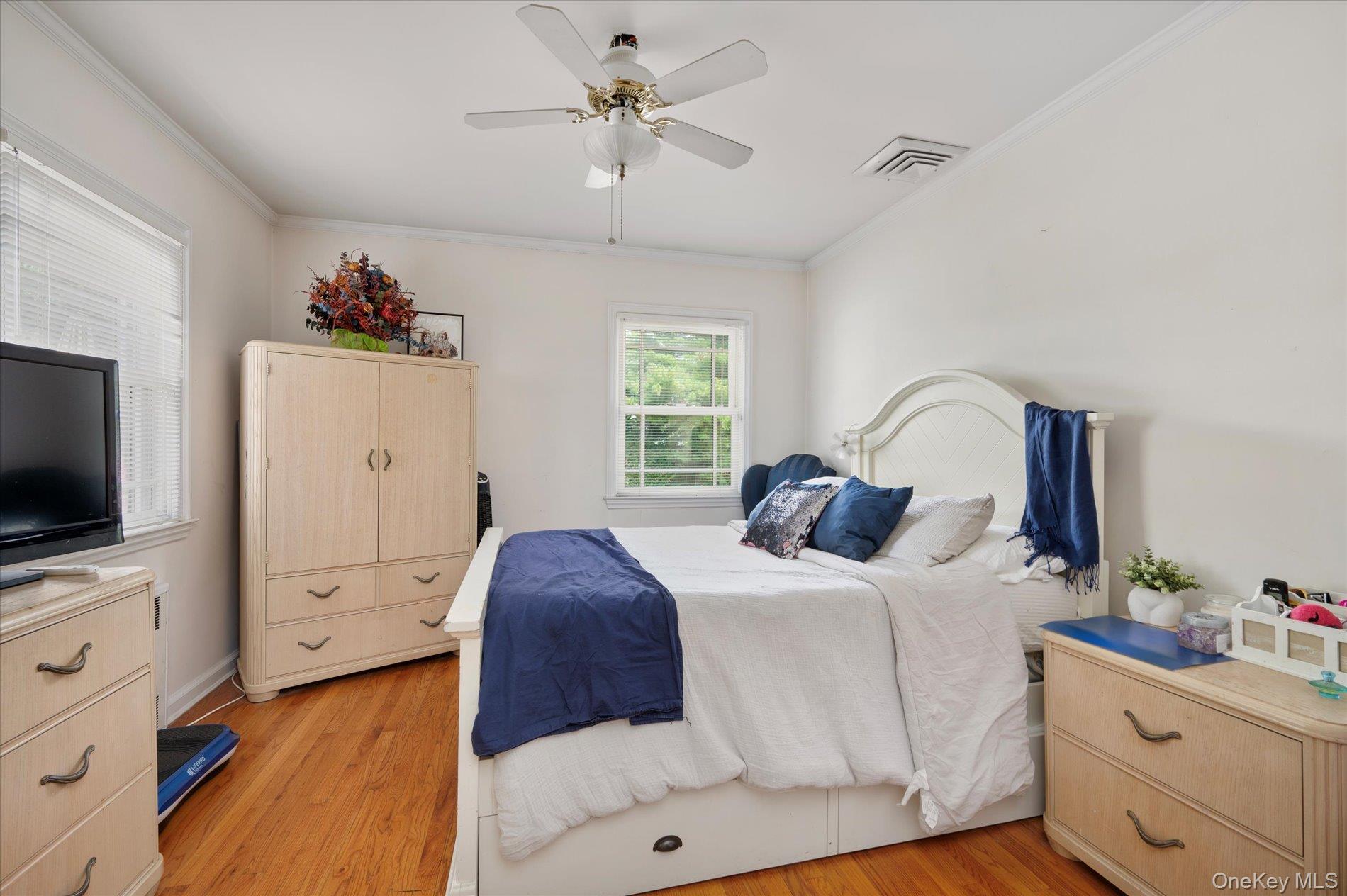 Single Family Boxwood Nassau County, NY 11557, MLS-913560-15