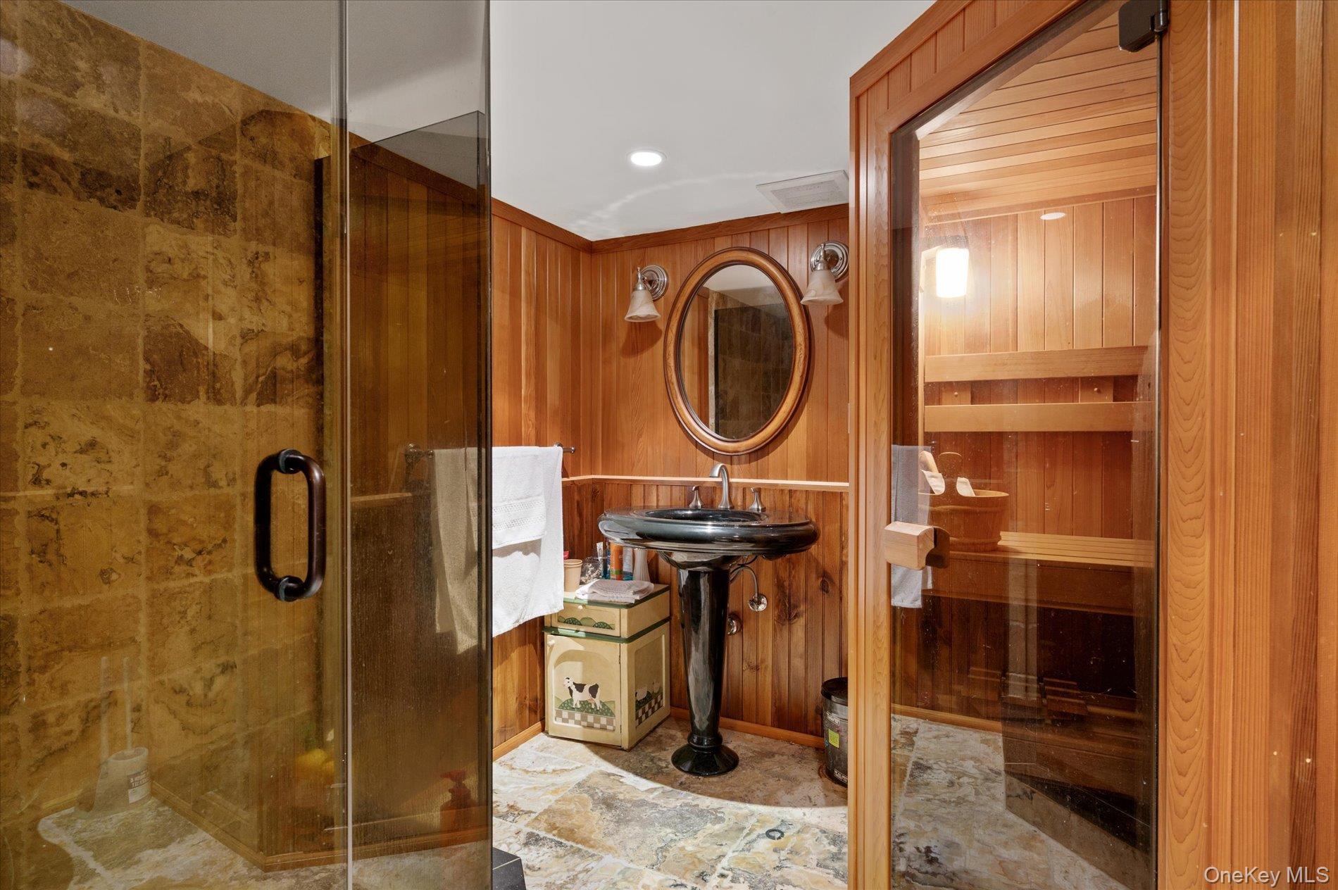 Single Family Boxwood Nassau County, NY 11557, MLS-913560-24