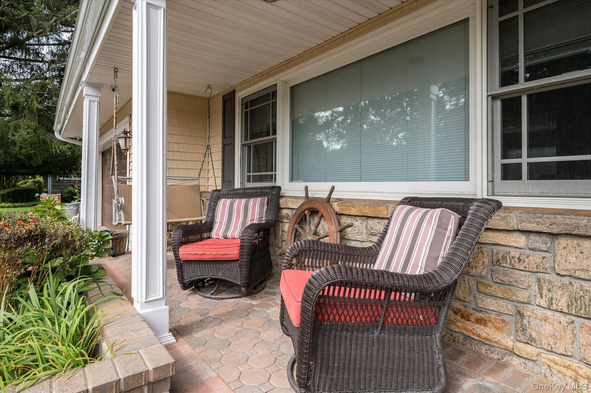 Single Family Boxwood Nassau County, NY 11557, MLS-913560-4