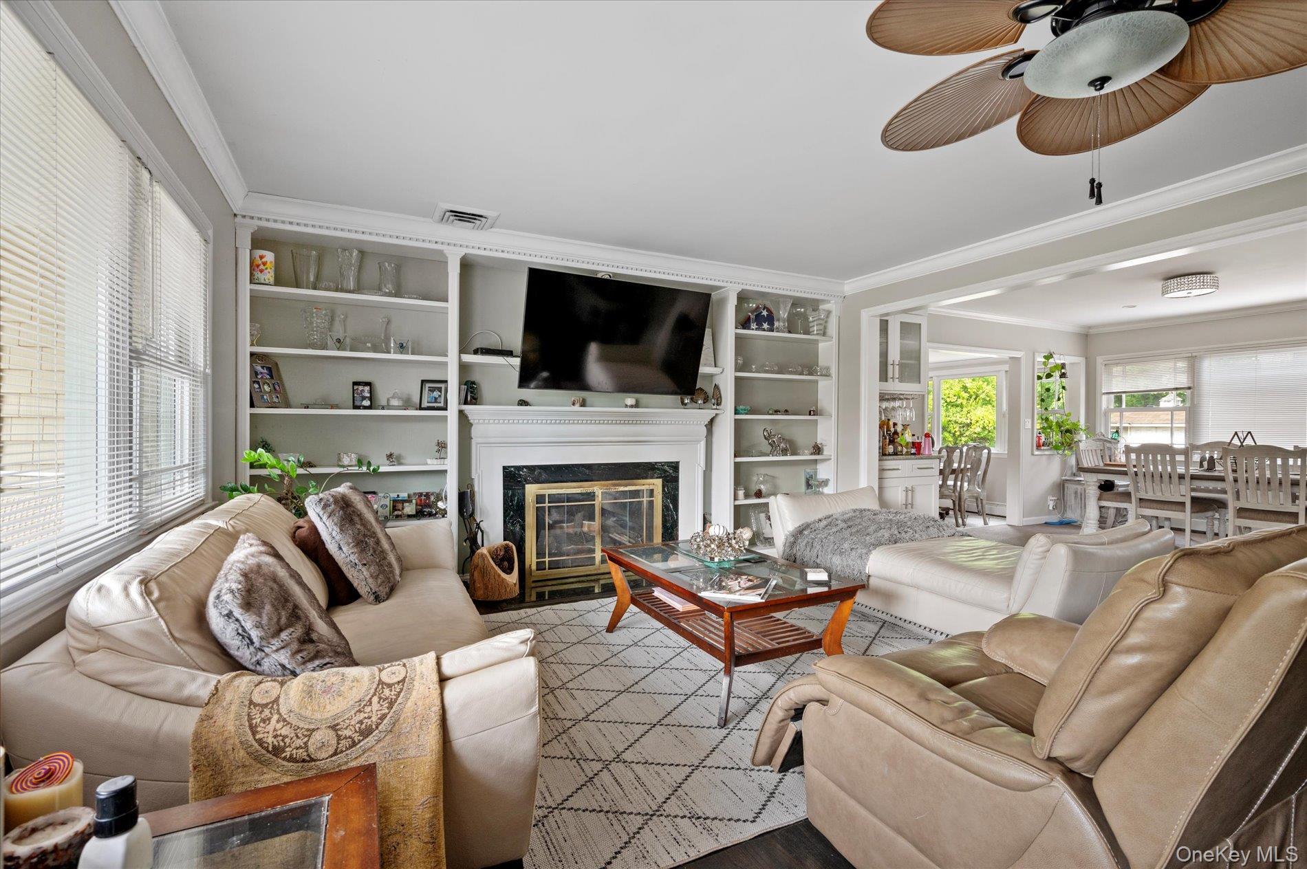 Single Family Boxwood Nassau County, NY 11557, MLS-913560-8