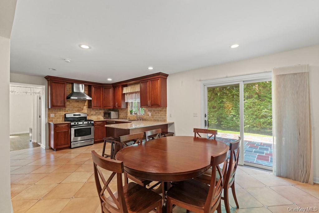 Single Family Plymouth Nassau County, NY 11023, MLS-913583-13