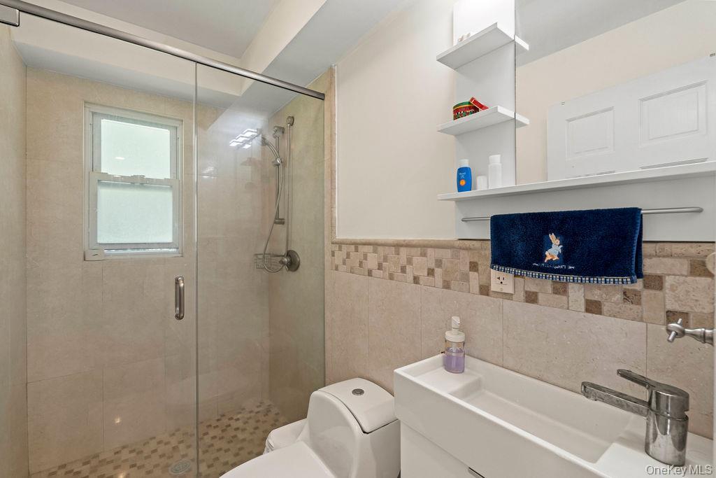 Single Family Plymouth Nassau County, NY 11023, MLS-913583-15