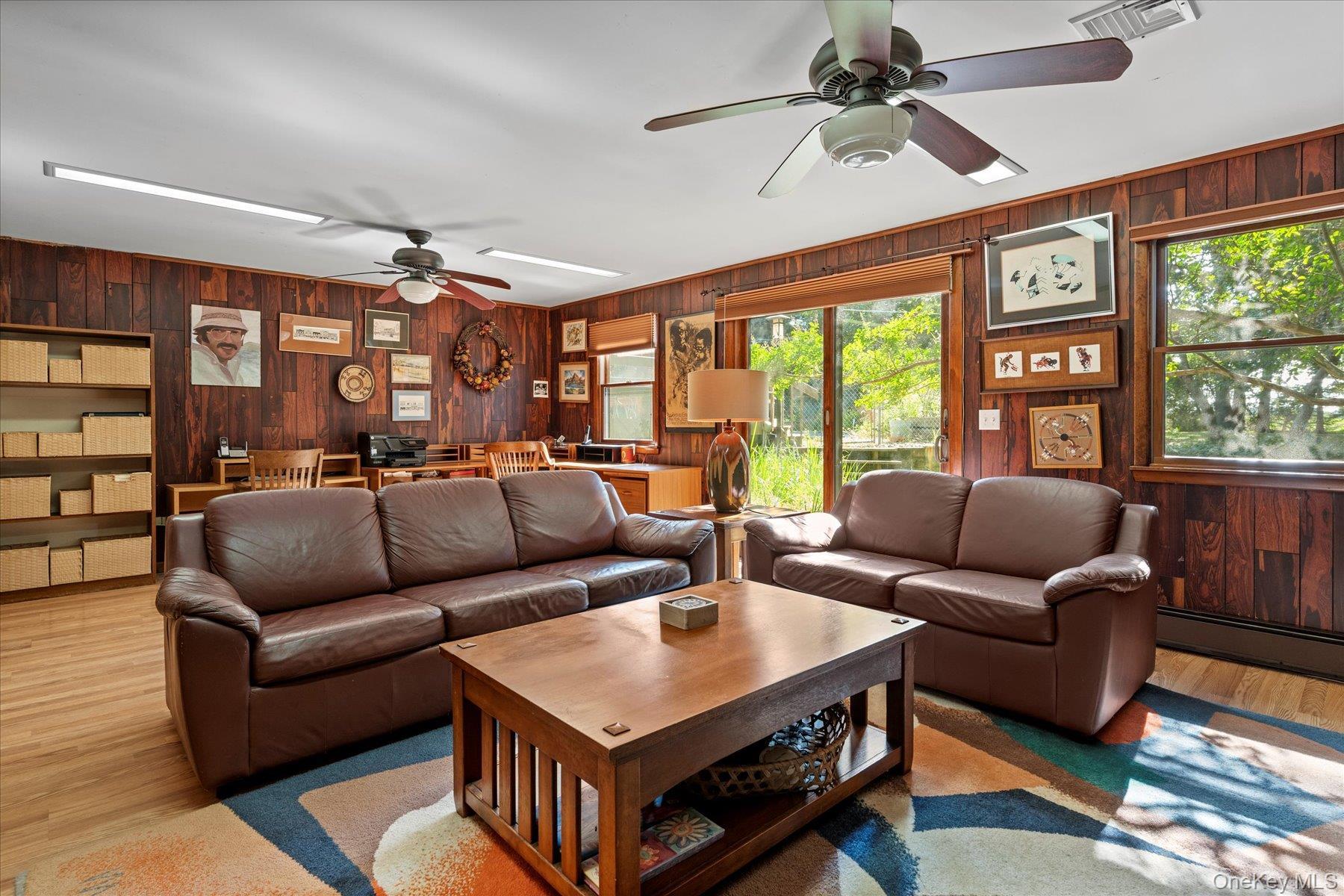 Single Family Laurelwood  Suffolk County, NY 11948, MLS-913584-21