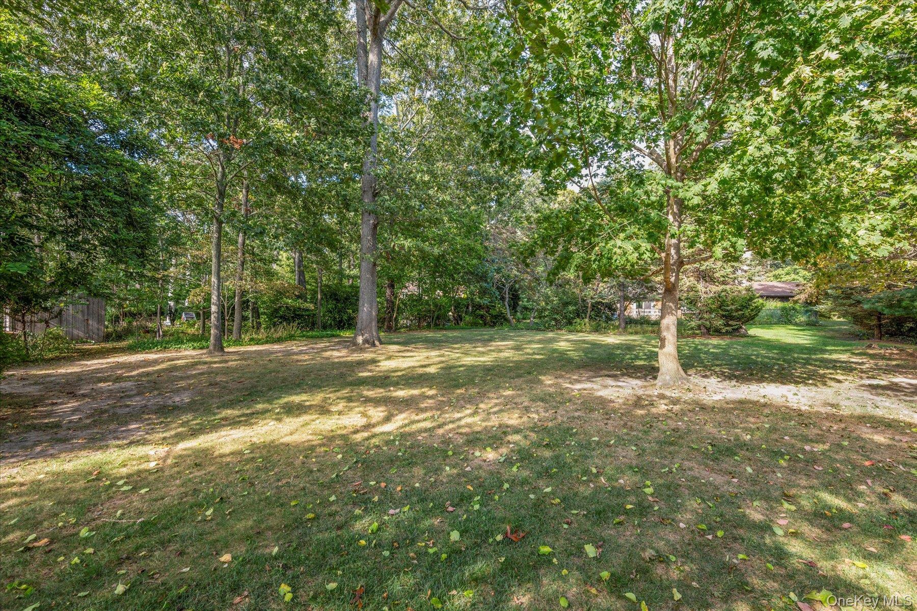 Single Family Laurelwood  Suffolk County, NY 11948, MLS-913584-35