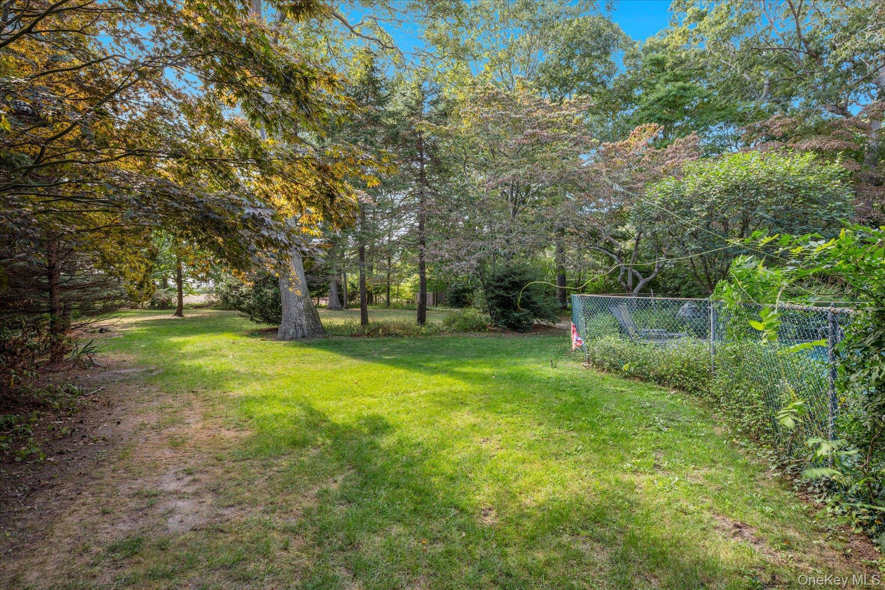 Single Family Laurelwood  Suffolk County, NY 11948, MLS-913584-36