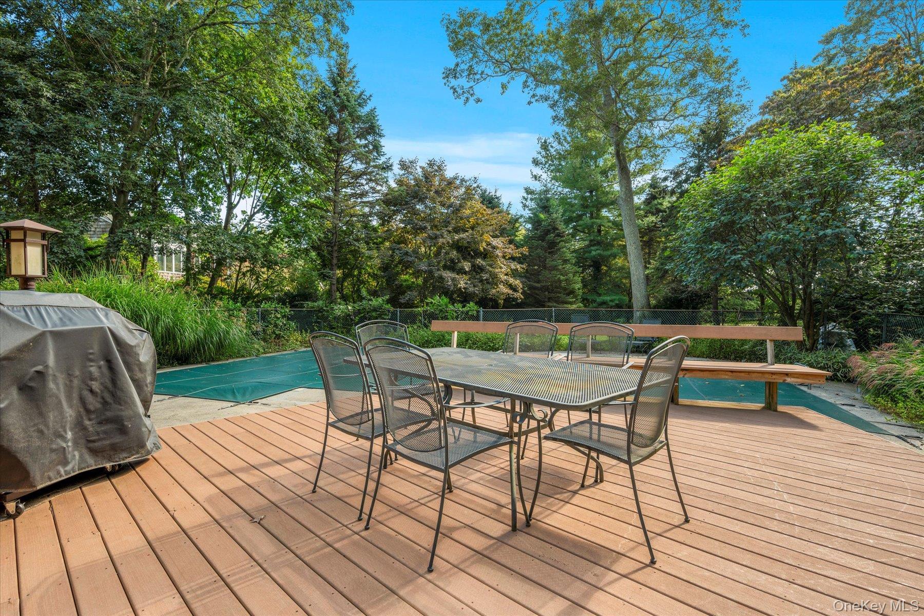 Single Family Laurelwood  Suffolk County, NY 11948, MLS-913584-37