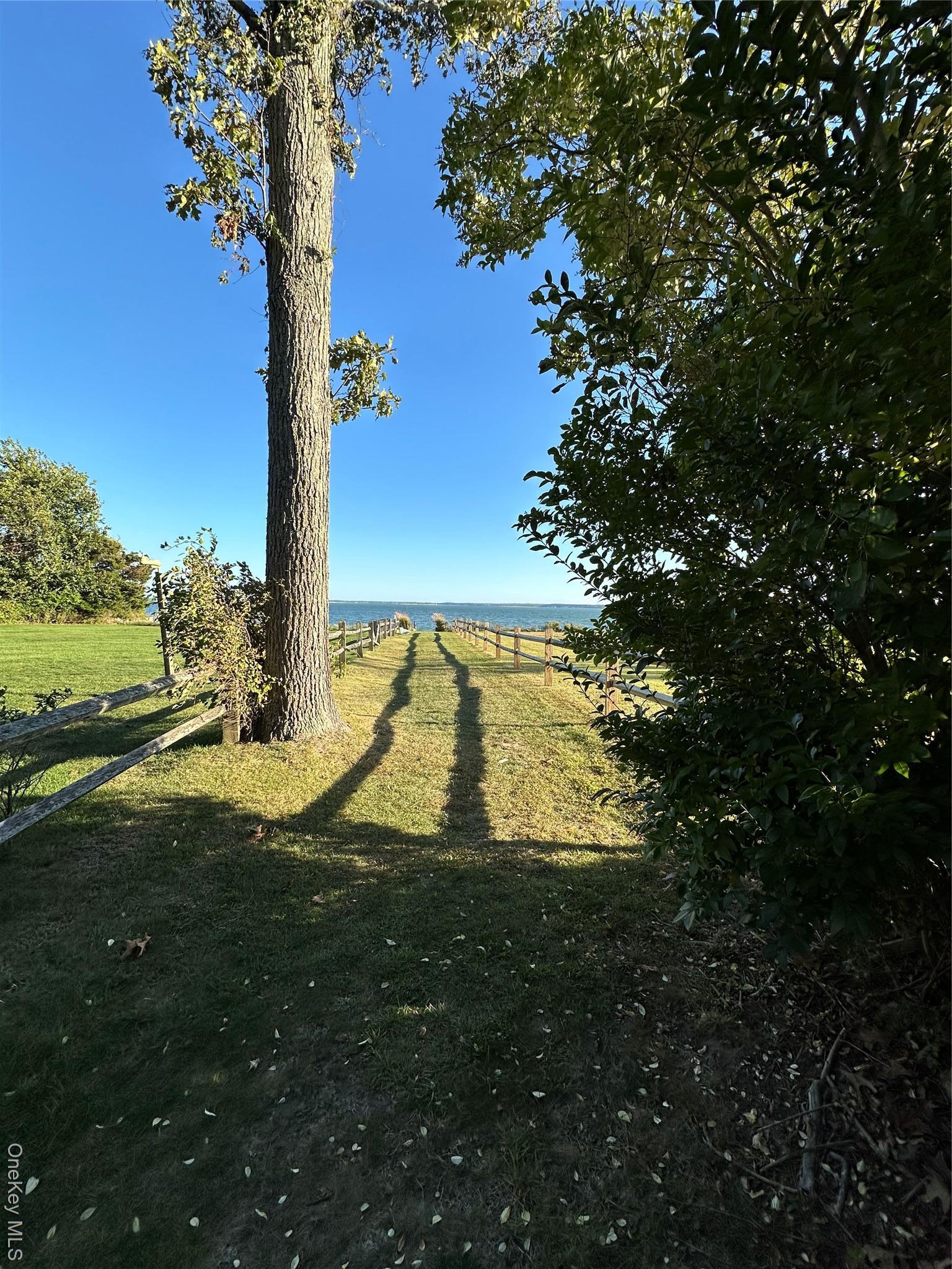 Single Family Laurelwood  Suffolk County, NY 11948, MLS-913584-4