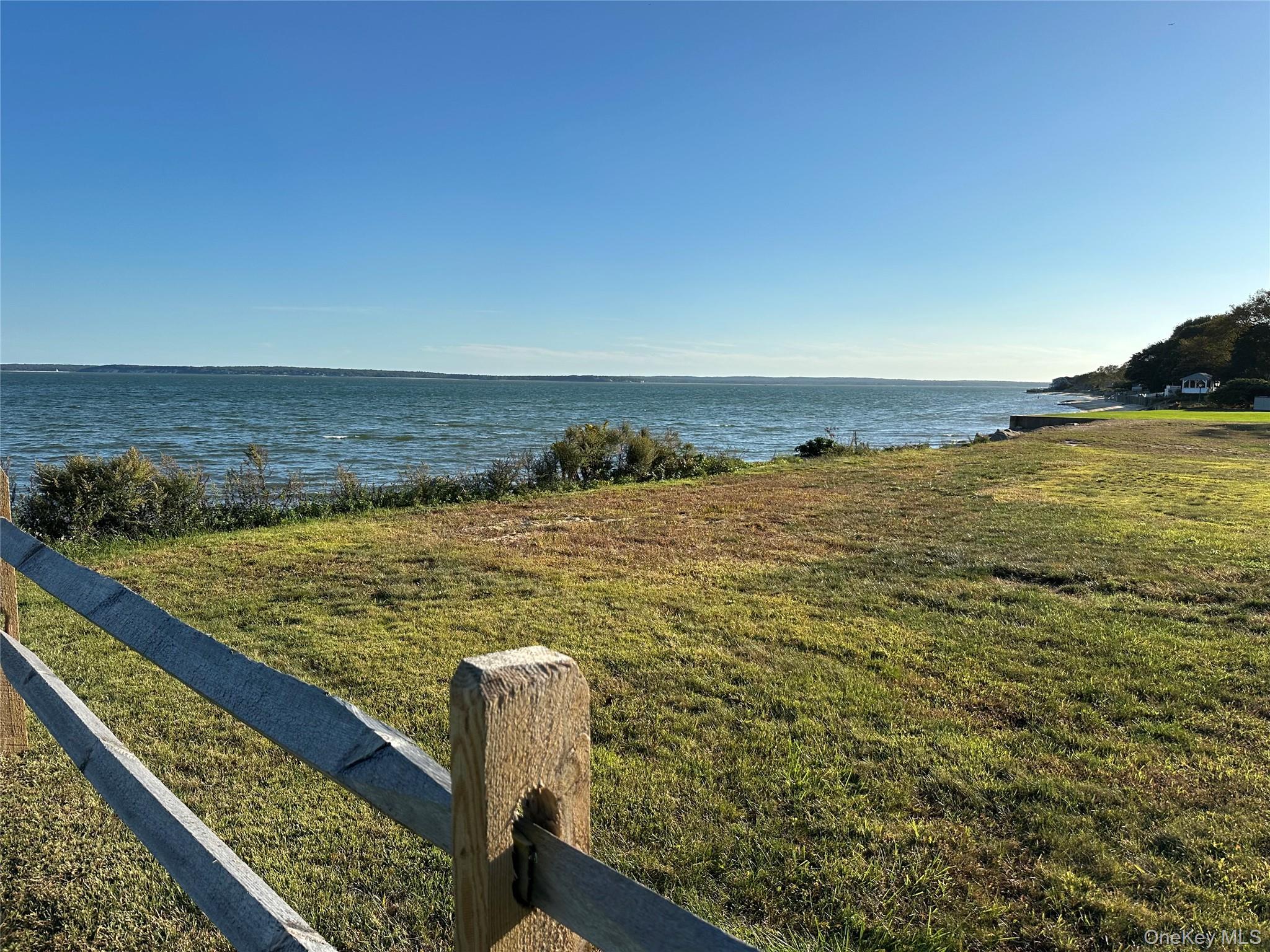 Single Family Laurelwood  Suffolk County, NY 11948, MLS-913584-40