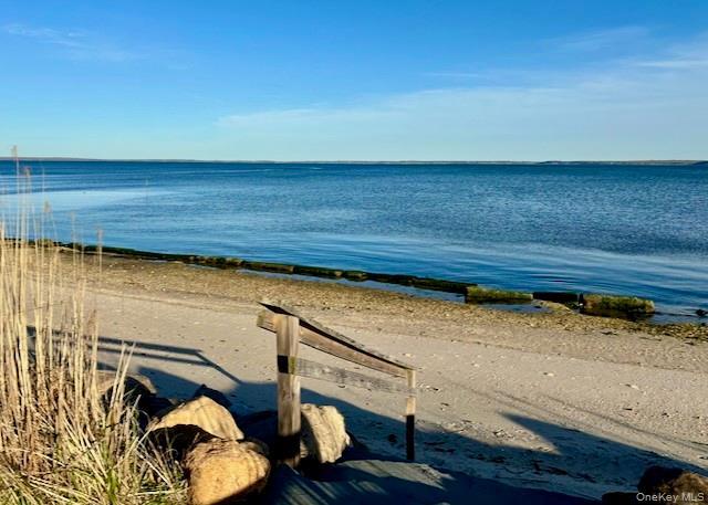 Single Family Laurelwood  Suffolk County, NY 11948, MLS-913584-41