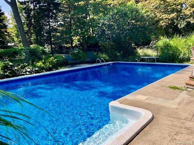 Single Family Laurelwood  Suffolk County, NY 11948, MLS-913584-6