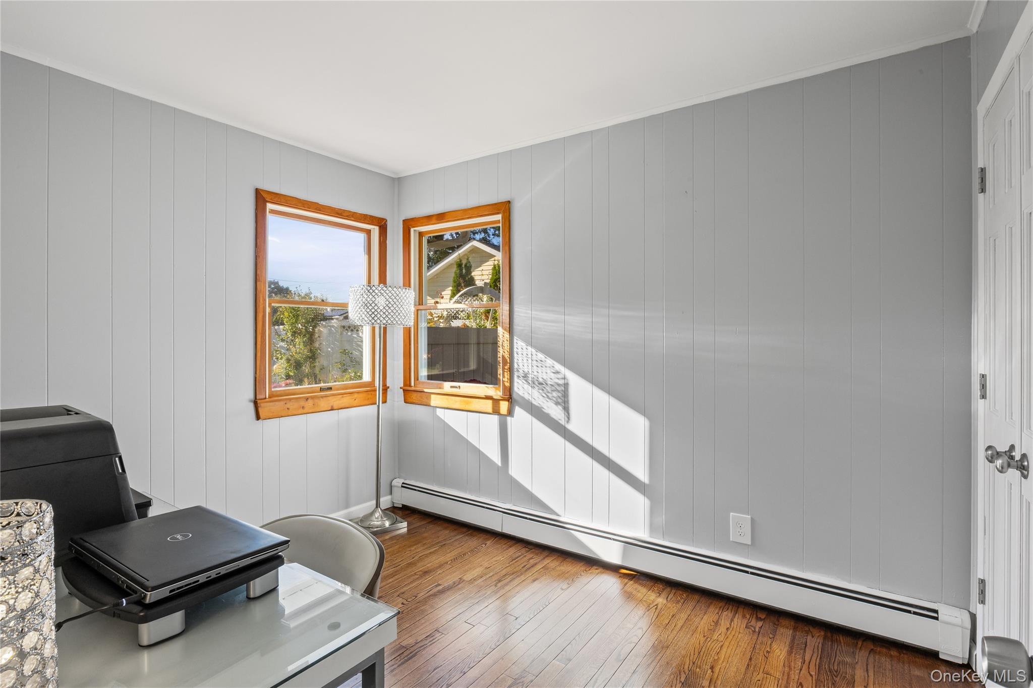 Single Family Old Neck  Suffolk County, NY 11934, MLS-913595-23