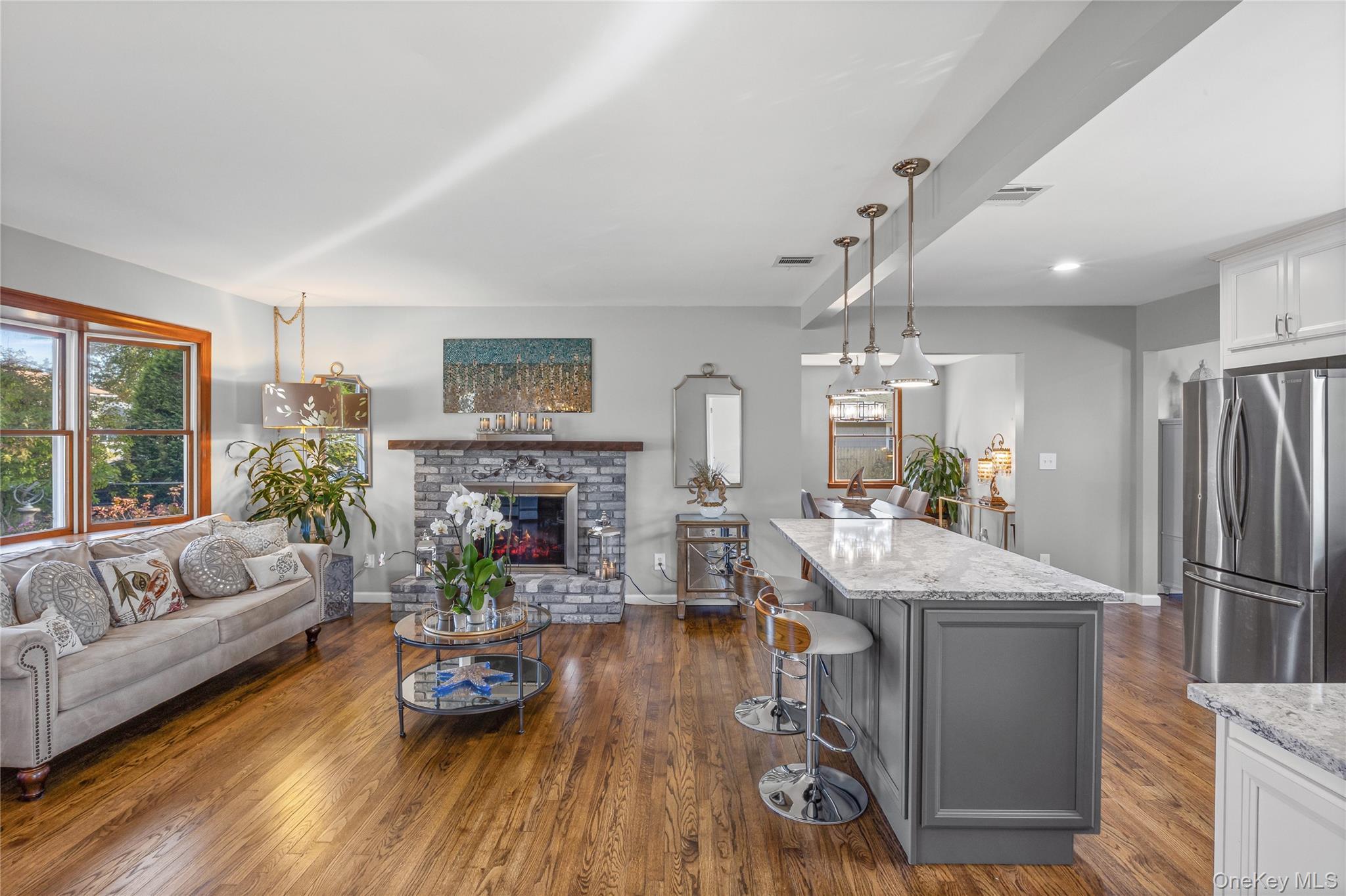 Single Family Old Neck  Suffolk County, NY 11934, MLS-913595-8