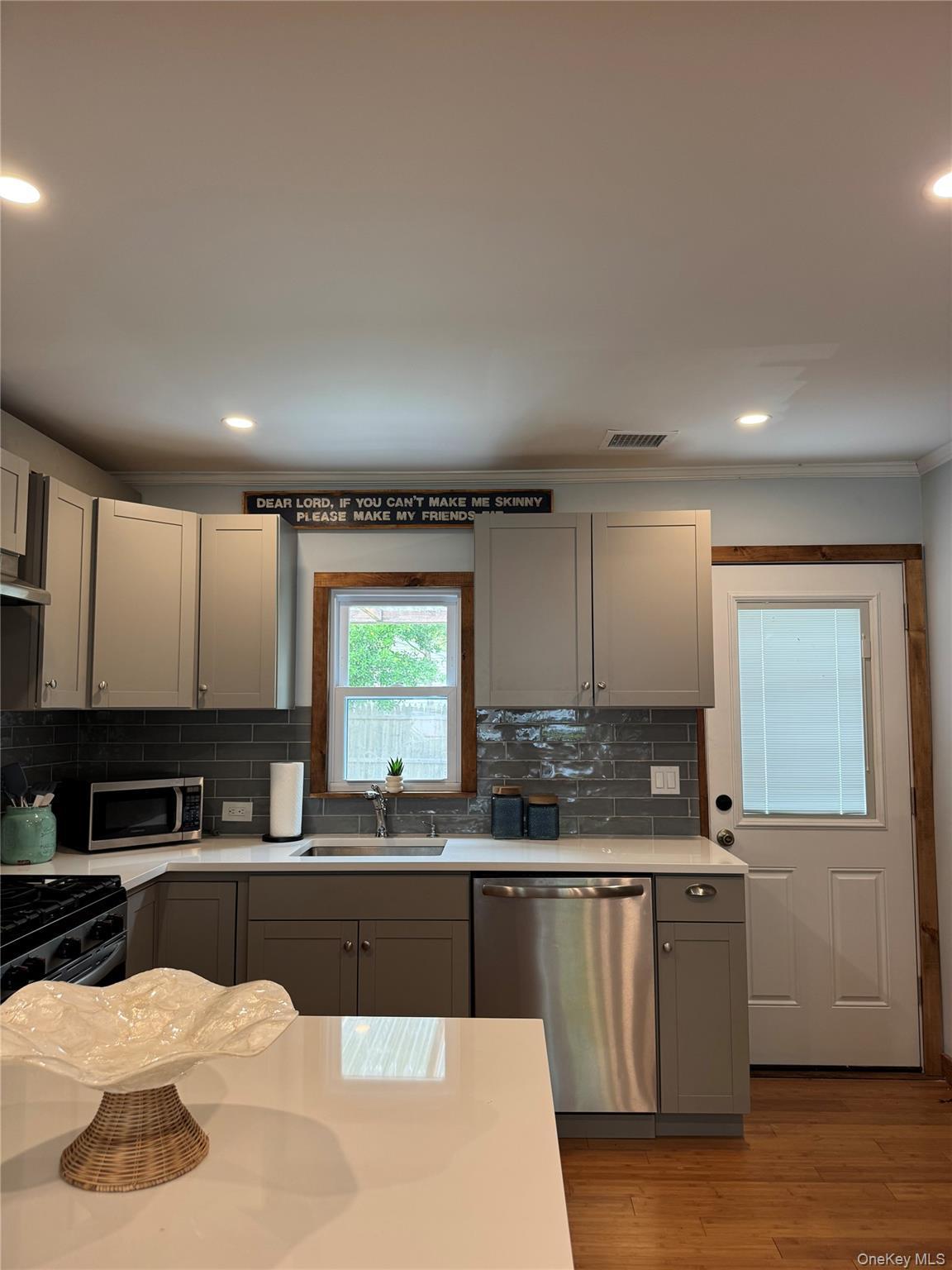 Single Family Chevy Chase Suffolk County, NY 11946, MLS-913613-4