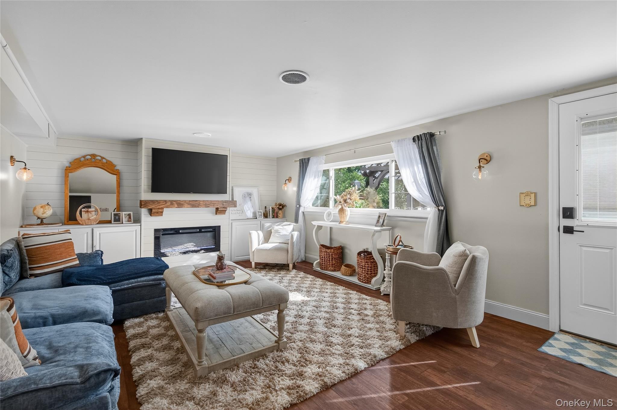 Single Family Edgewood Ulster County, NY 12477, MLS-913614-12