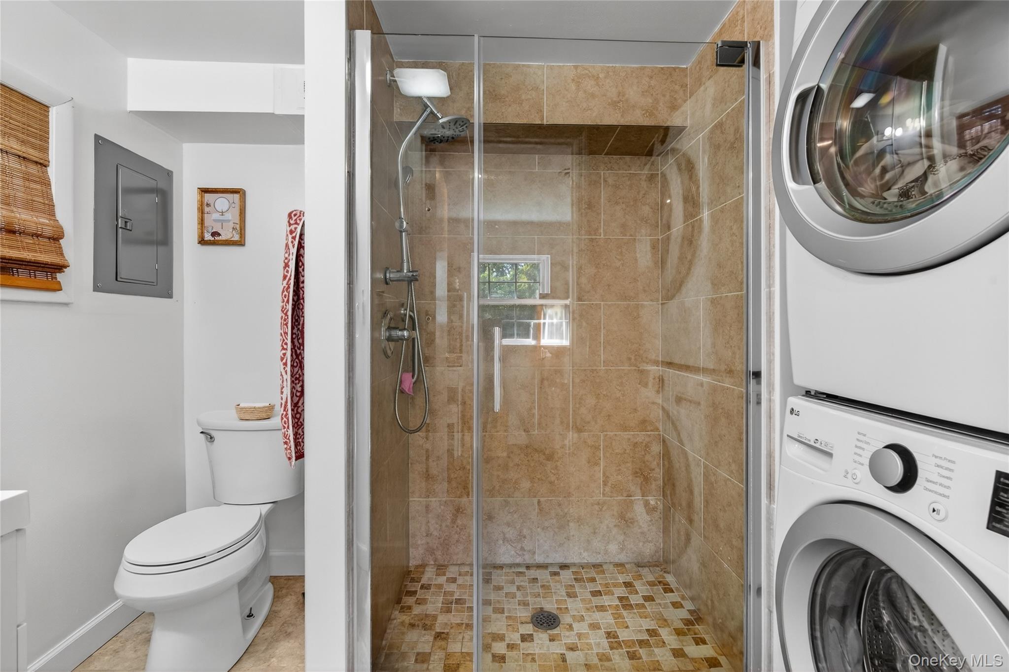 Single Family Edgewood Ulster County, NY 12477, MLS-913614-15