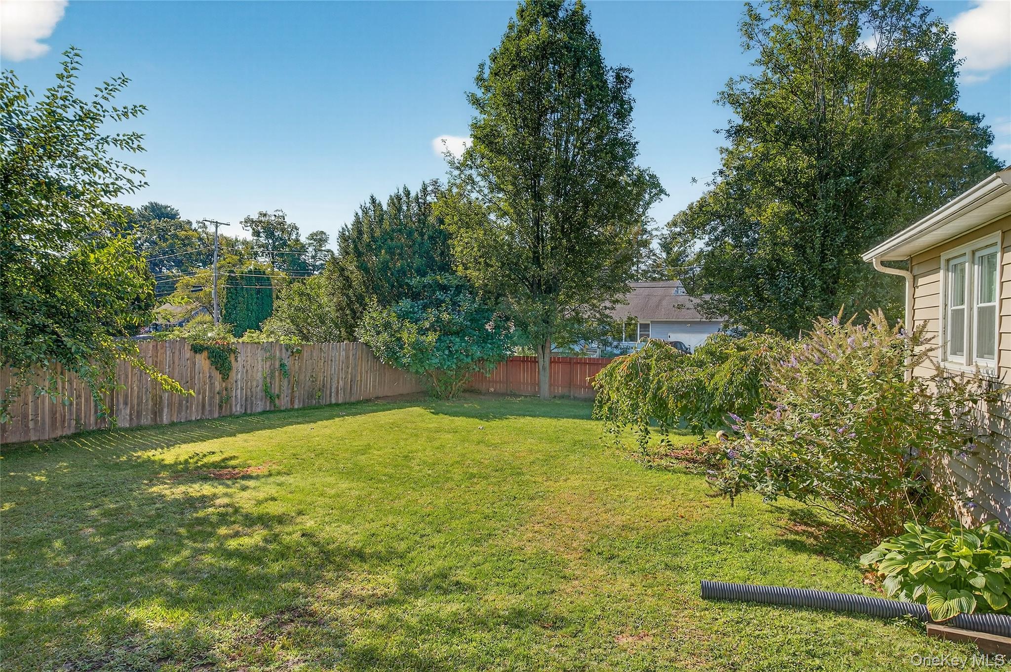 Single Family Edgewood Ulster County, NY 12477, MLS-913614-24