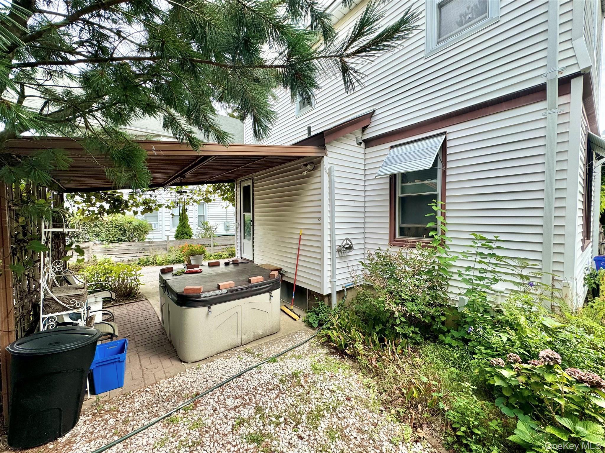 Single Family Herbert  Nassau County, NY 11050, MLS-913648-22