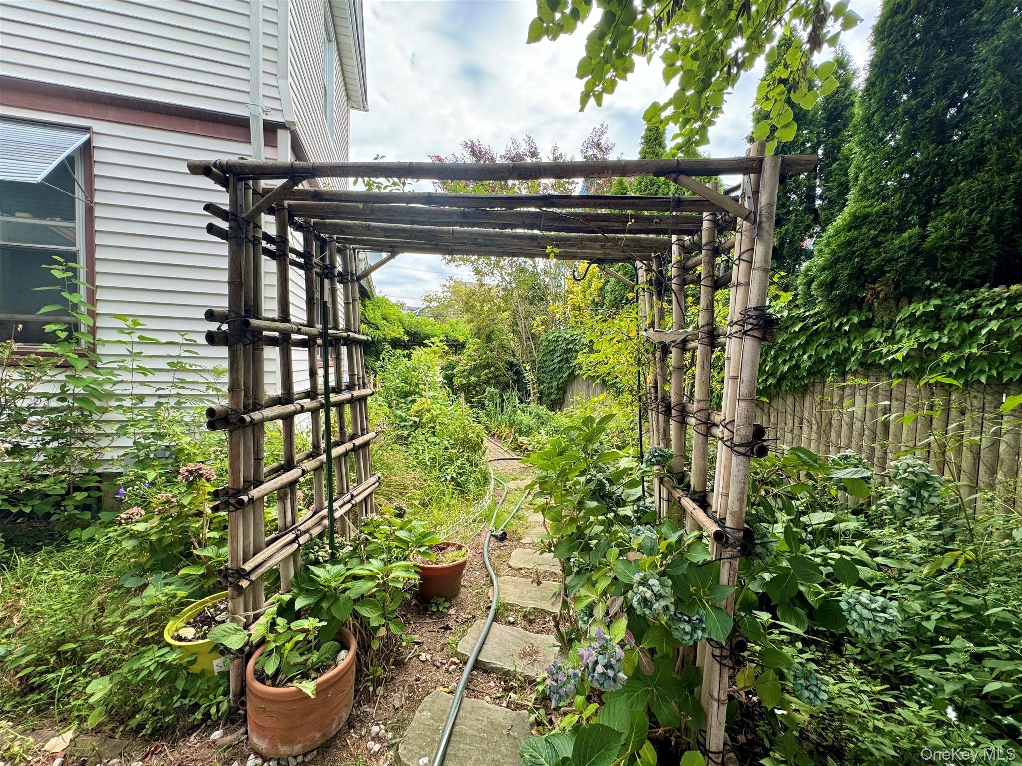 Single Family Herbert  Nassau County, NY 11050, MLS-913648-23