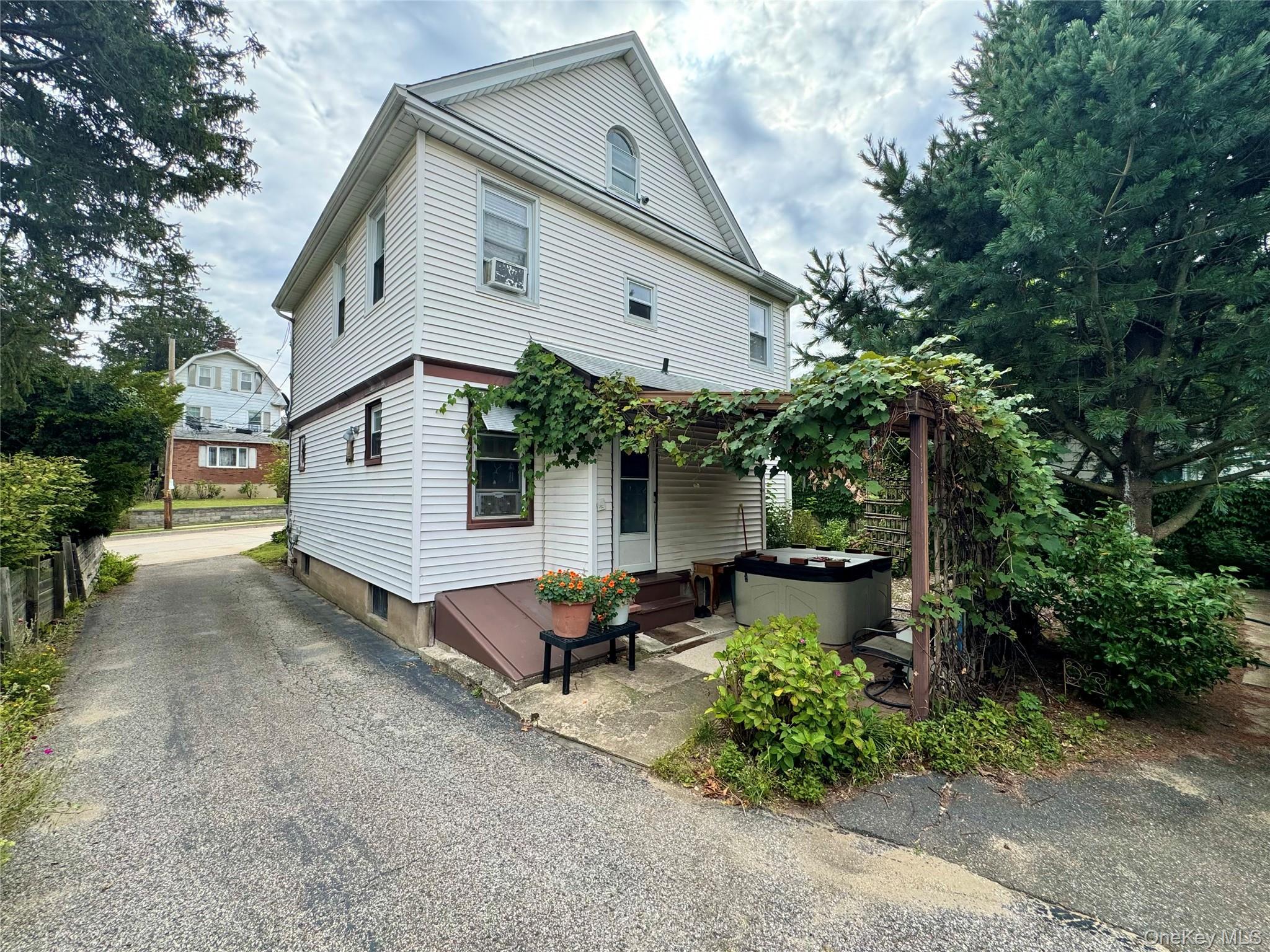 Single Family Herbert  Nassau County, NY 11050, MLS-913648-24