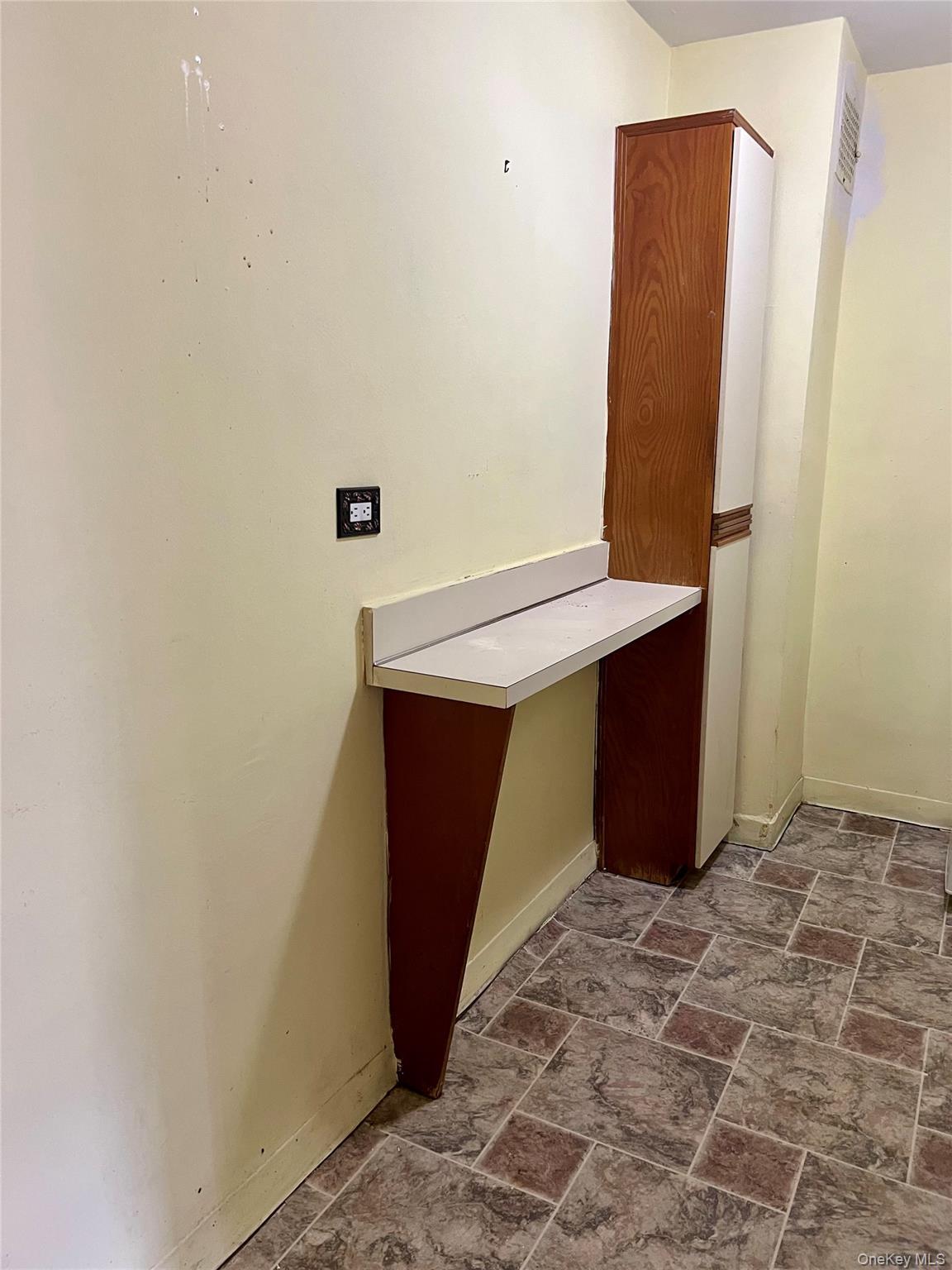 Coop 155  Queens, NY 11414, MLS-913685-6