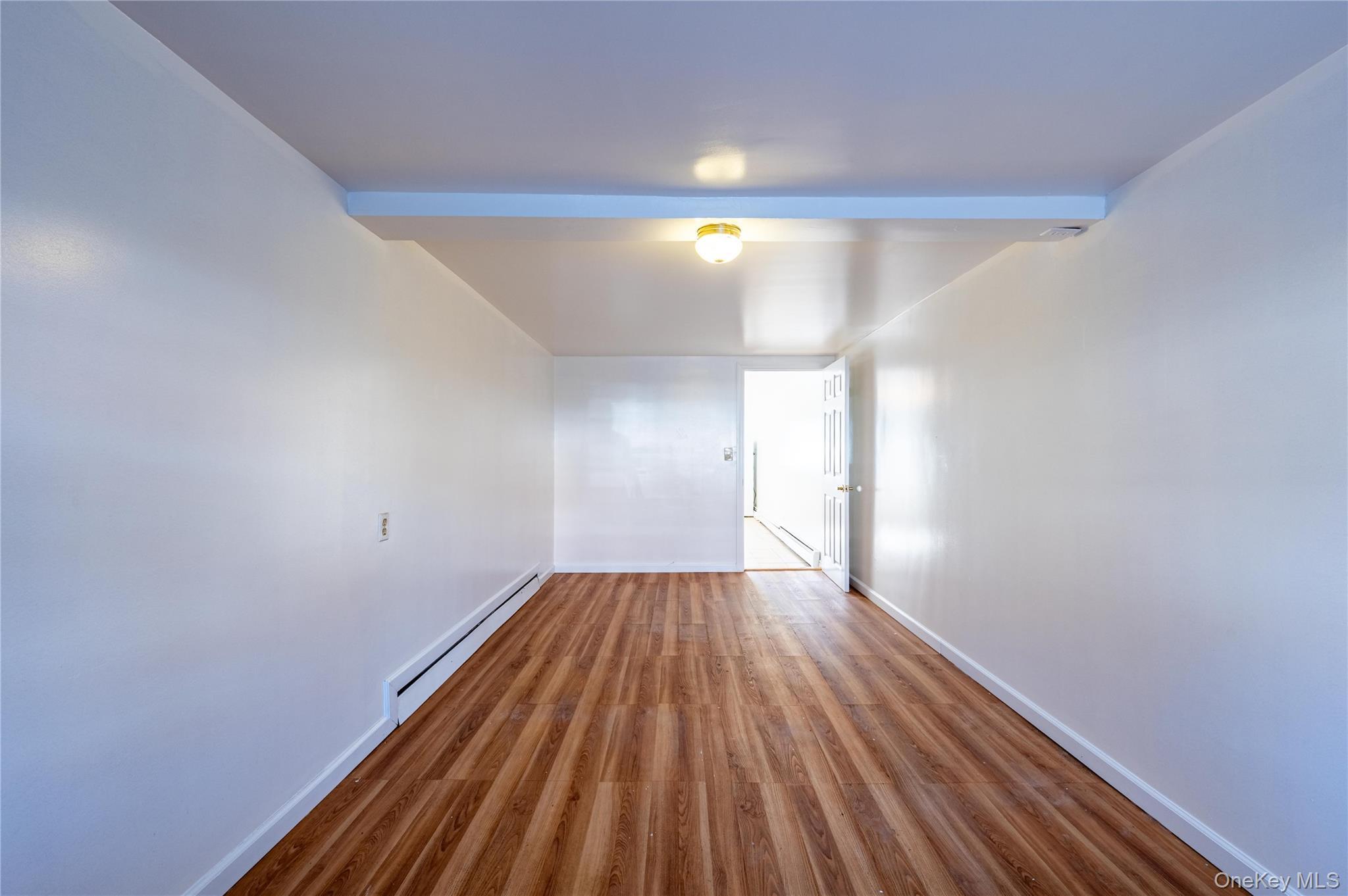 Single Family Throggmorton  Bronx, NY 10465, MLS-913729-20