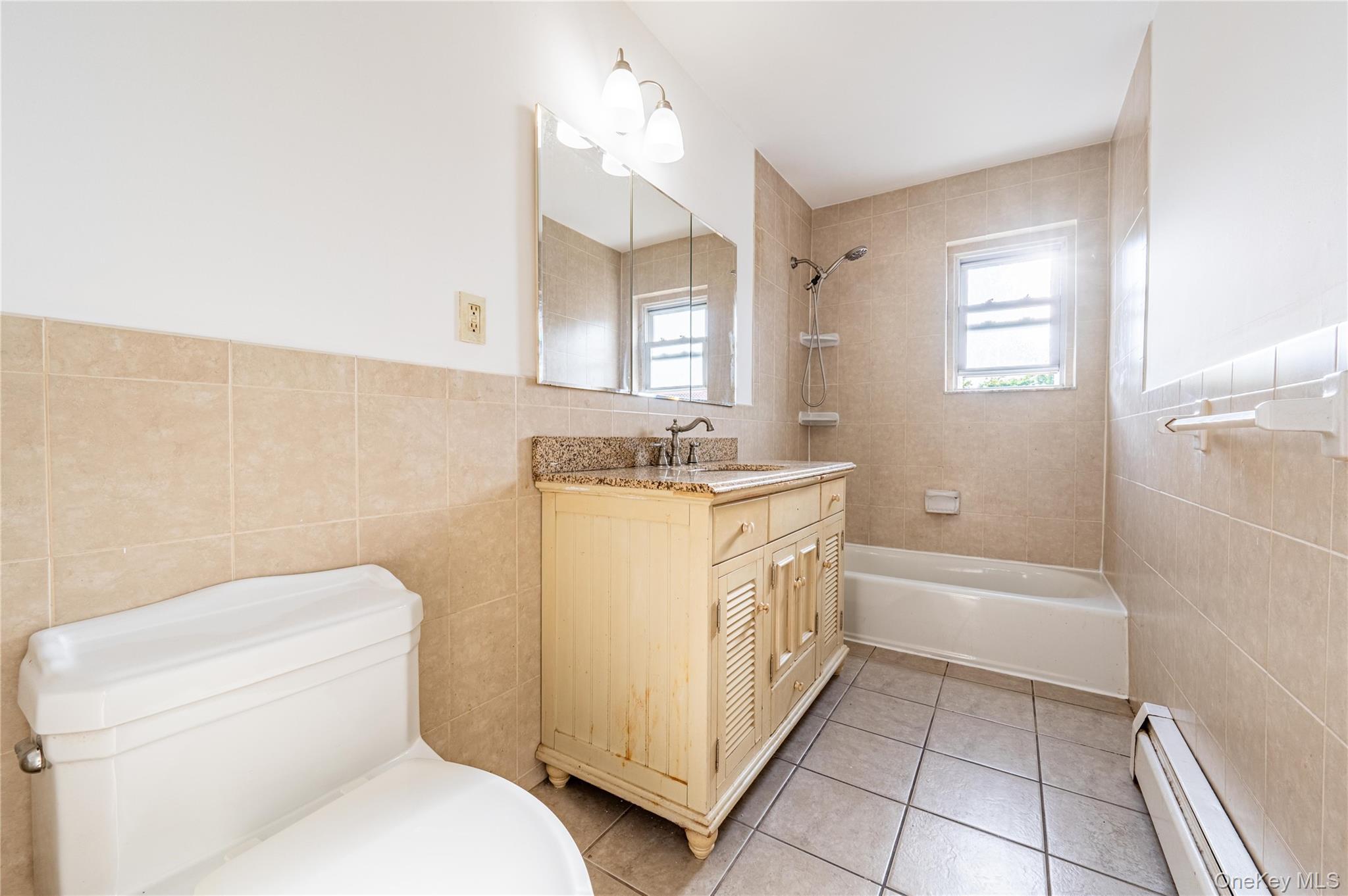 Single Family Throggmorton  Bronx, NY 10465, MLS-913729-9