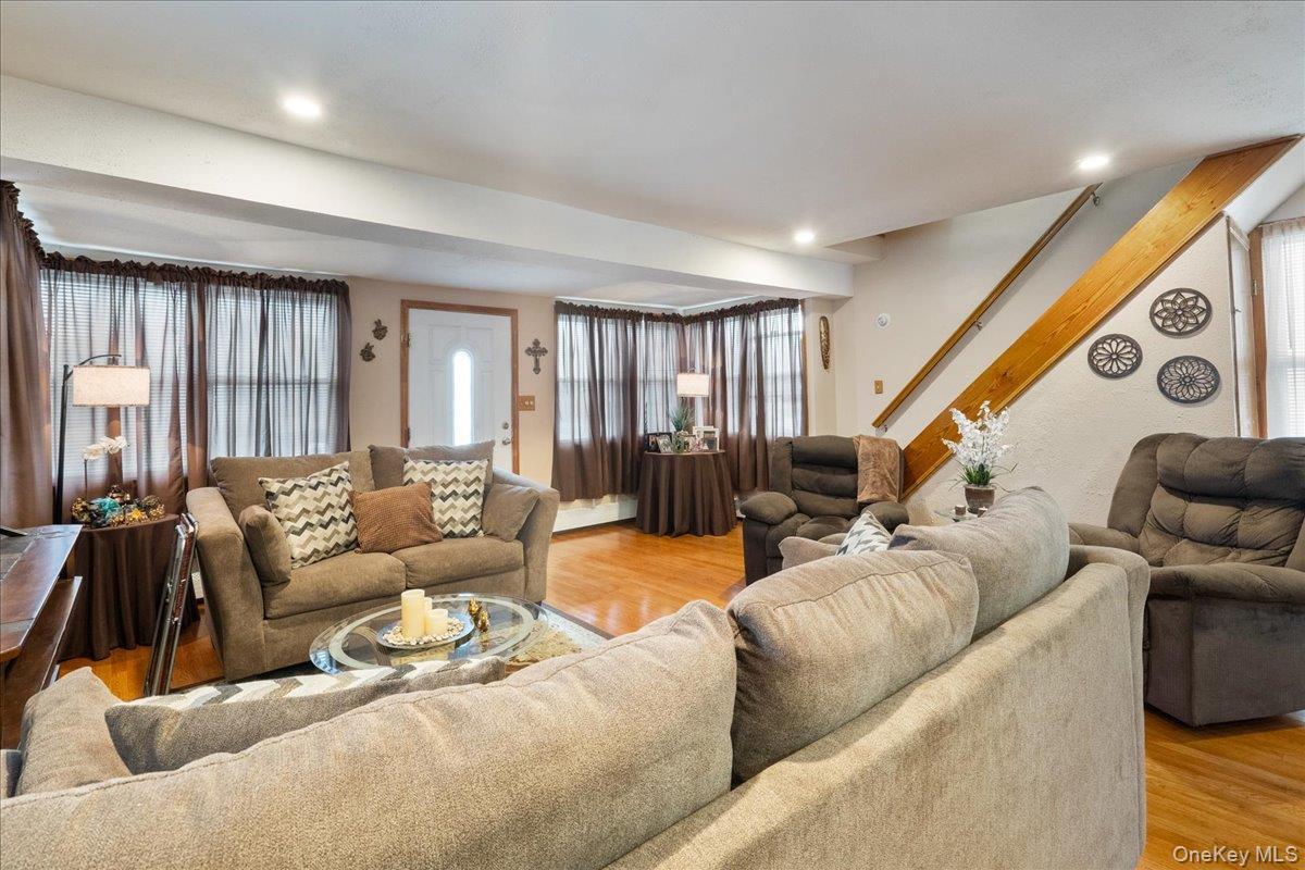 Single Family Evans  Nassau County, NY 11003, MLS-913743-4