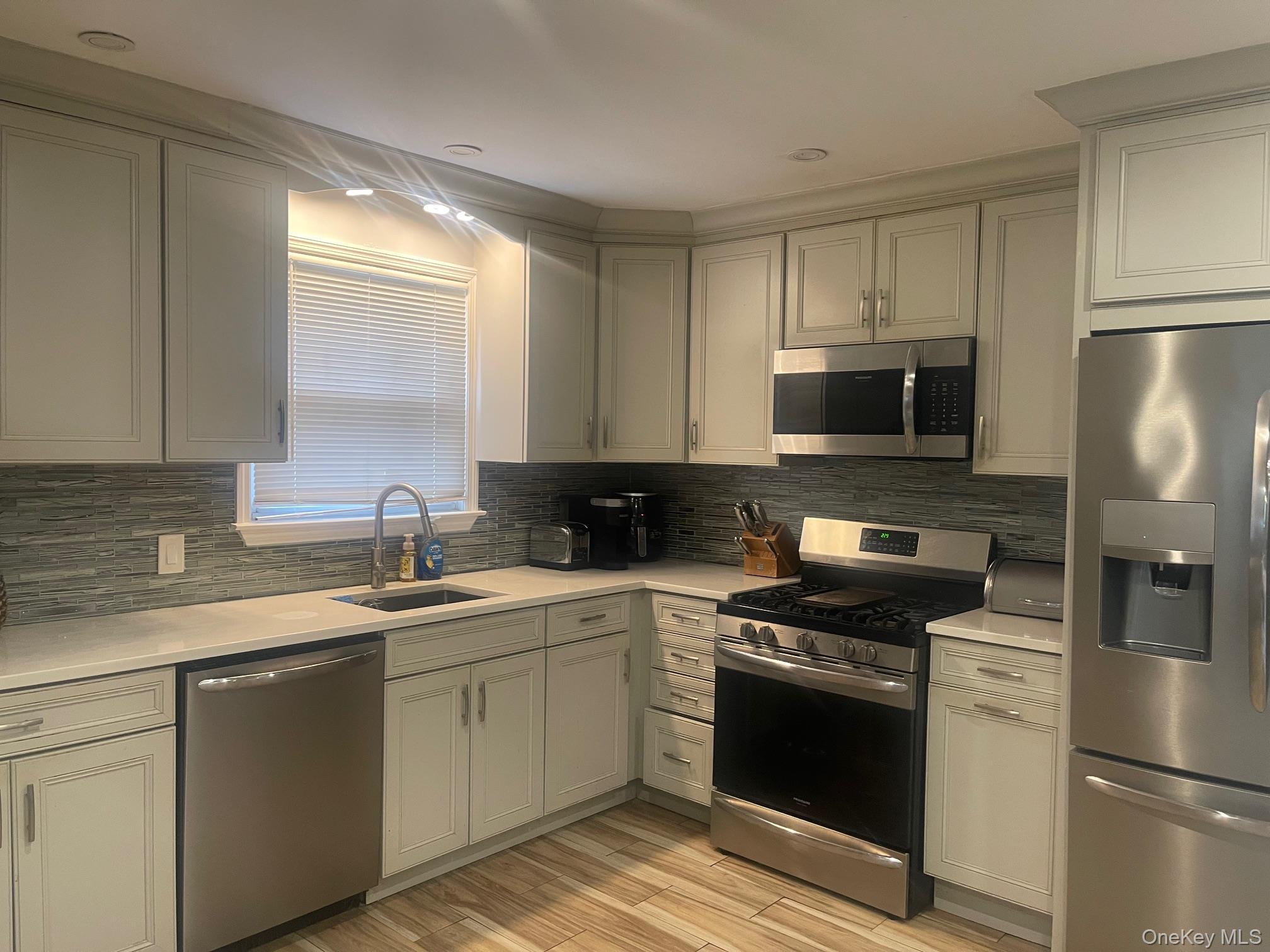 Single Family Chase  Westchester County, NY 10703, MLS-913758-10