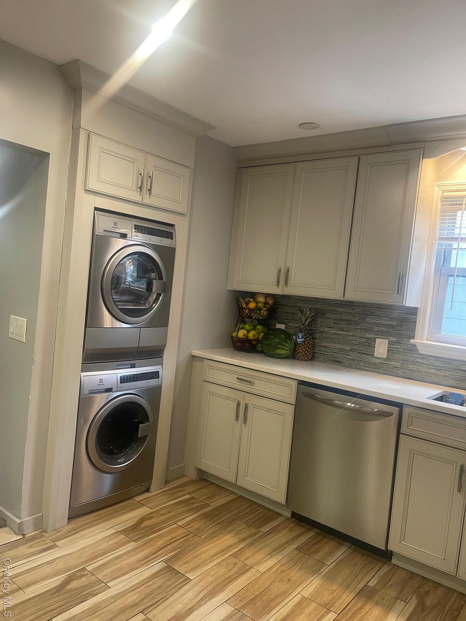 Single Family Chase  Westchester County, NY 10703, MLS-913758-7