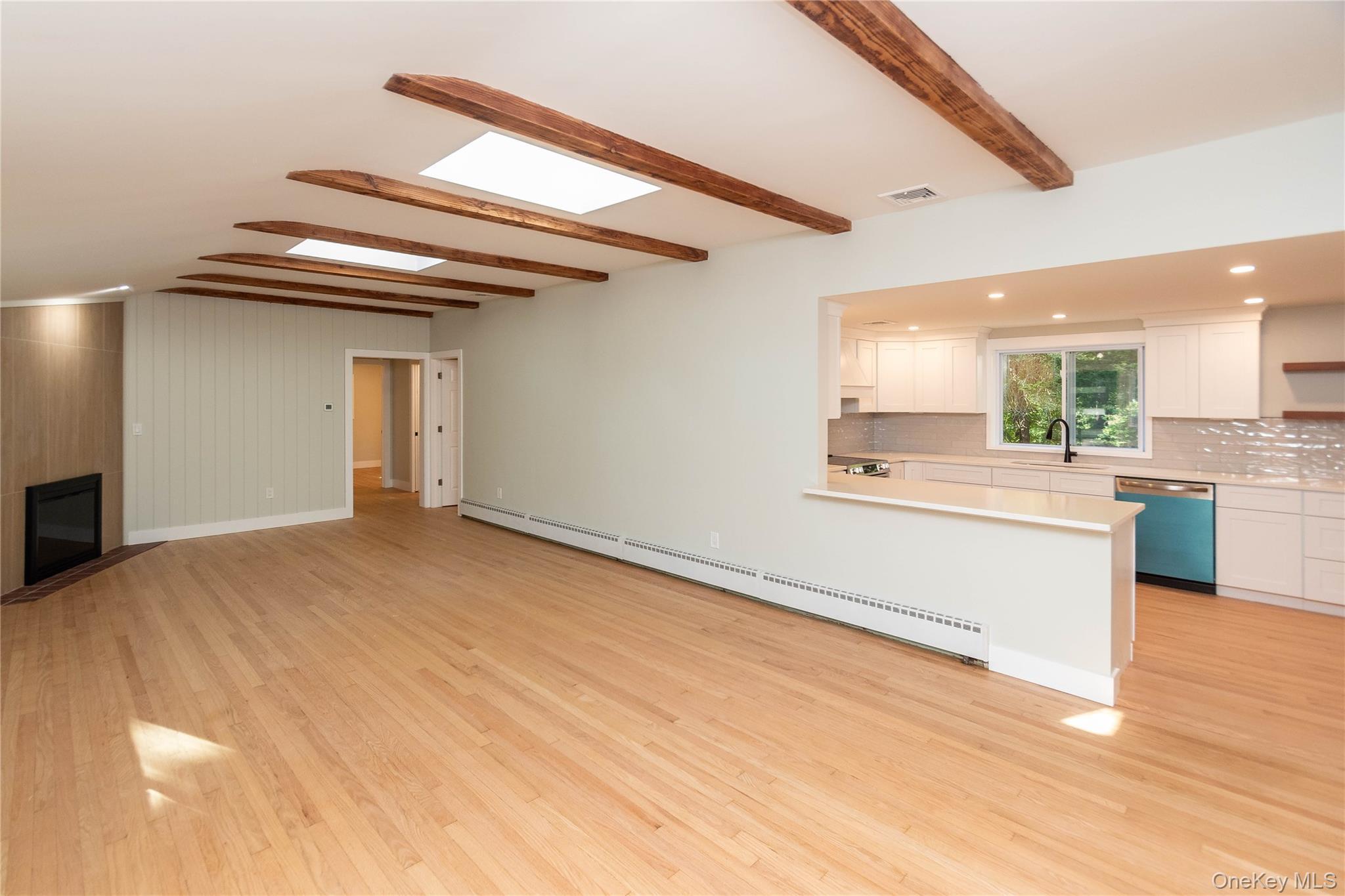 Single Family Tree Top  Dutchess County, NY 12603, MLS-913780-7