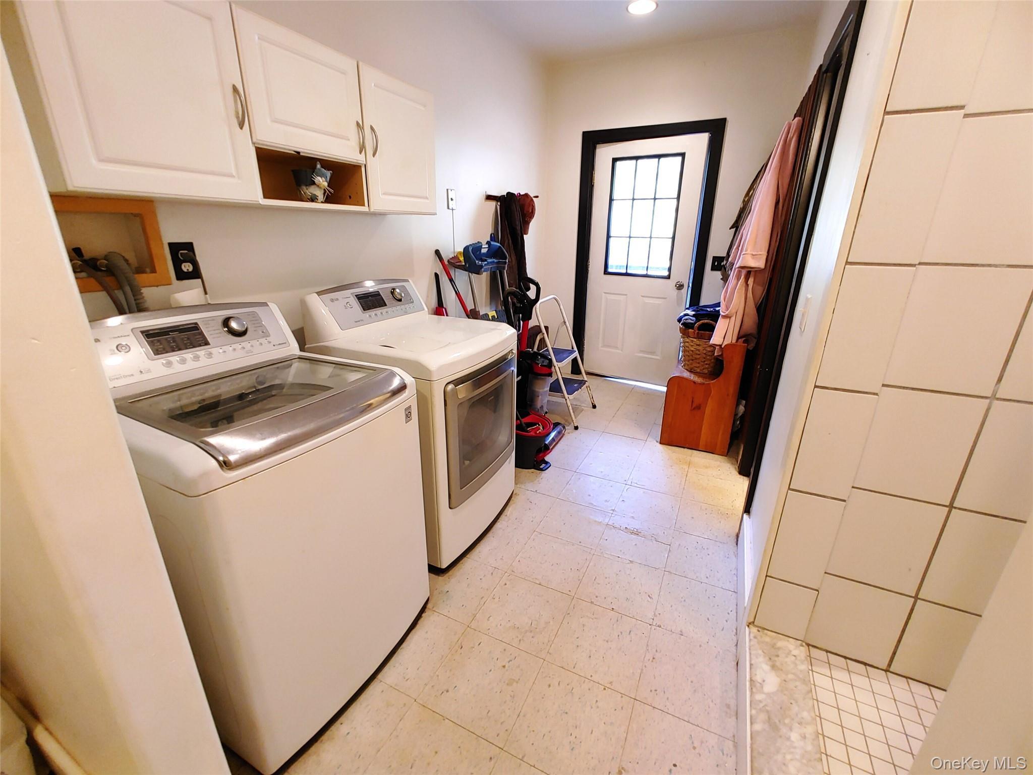 Single Family Old Turnpike  Ulster County, NY 12465, MLS-913801-12