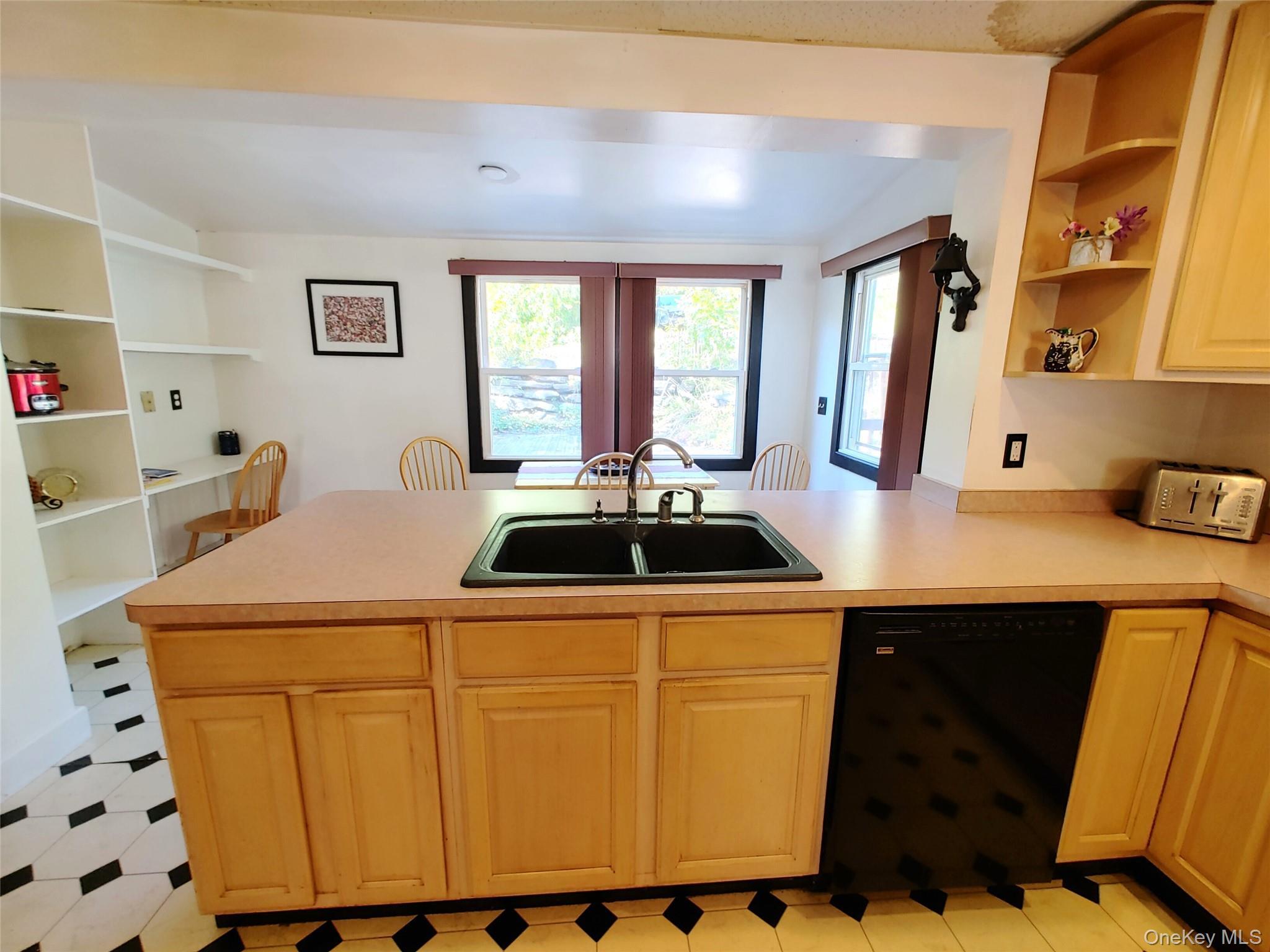 Single Family Old Turnpike  Ulster County, NY 12465, MLS-913801-6