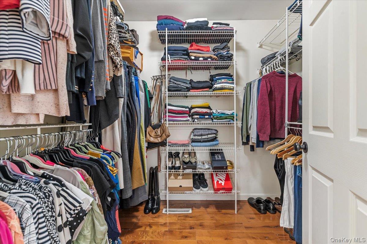 Single Family Plymouth Suffolk County, NY 11772, MLS-913802-13