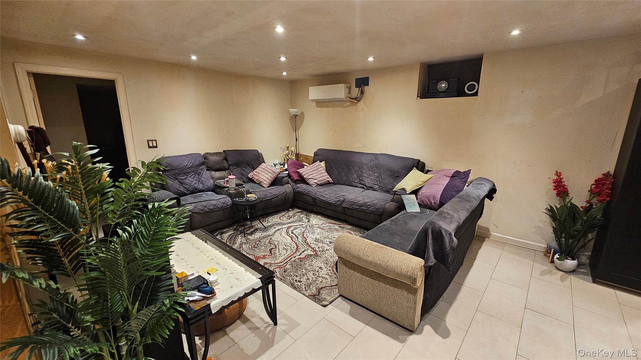 Single Family Dieterle  Queens, NY 11374, MLS-913806-21