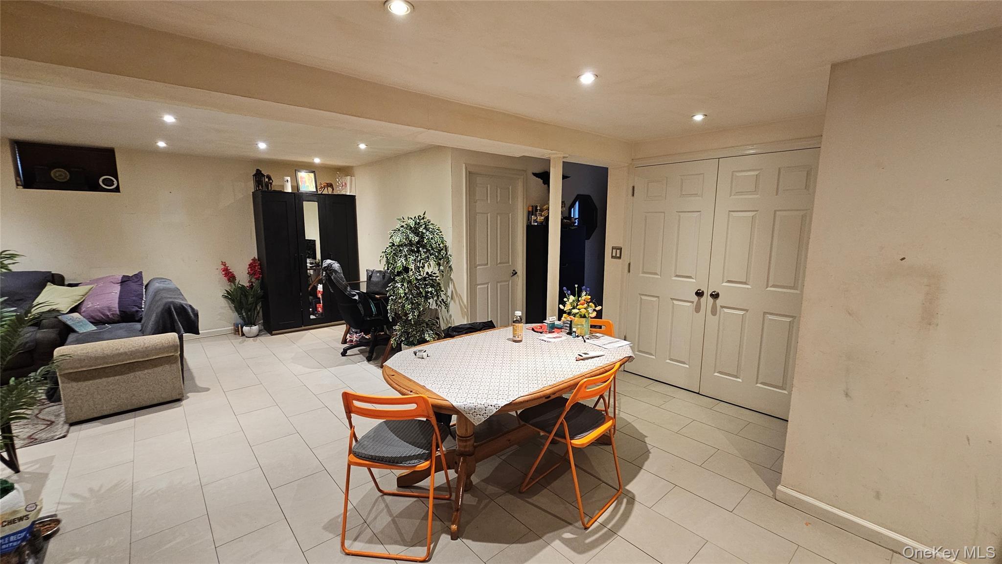 Single Family Dieterle  Queens, NY 11374, MLS-913806-23