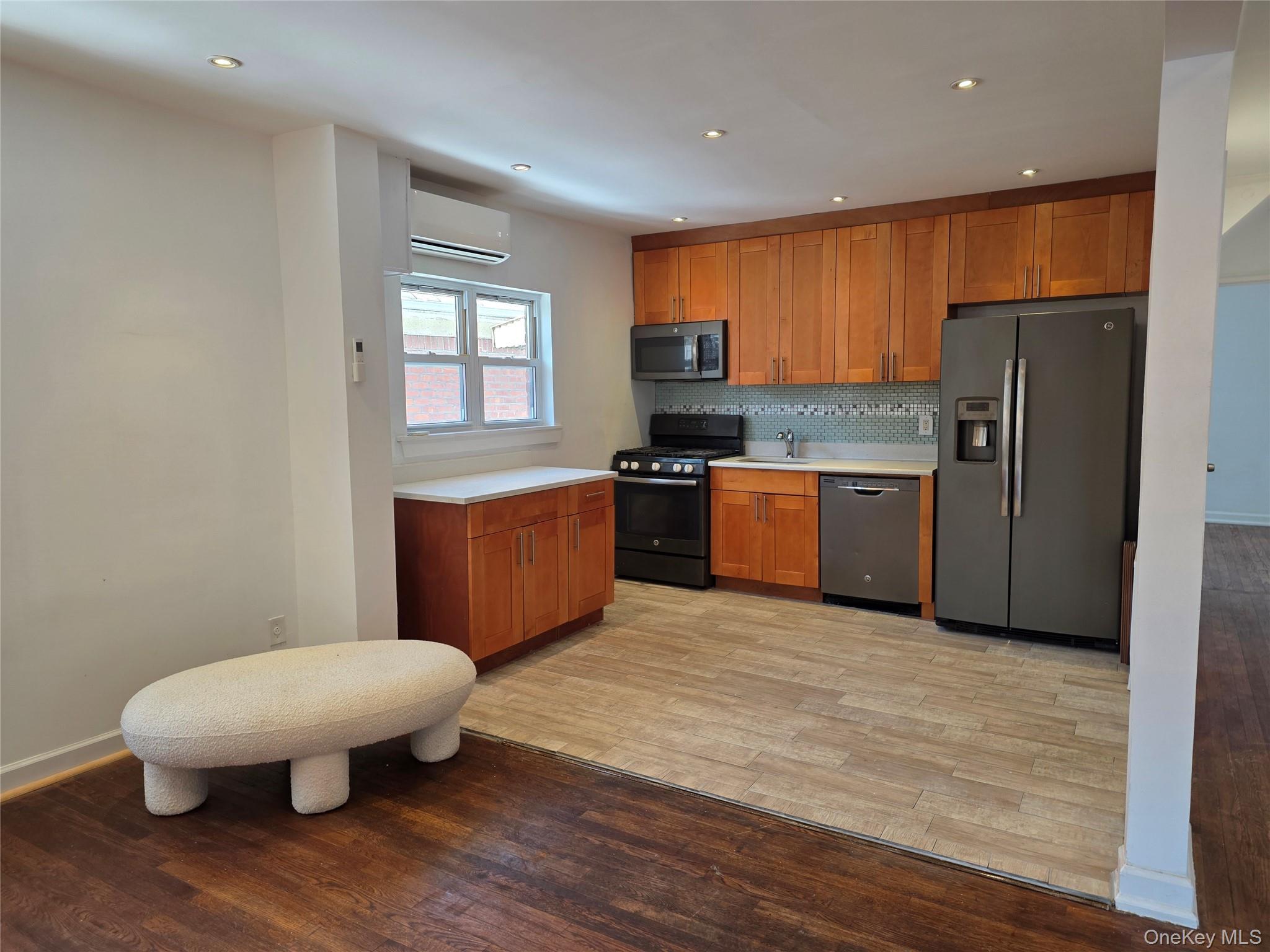 Single Family Dieterle  Queens, NY 11374, MLS-913806-5