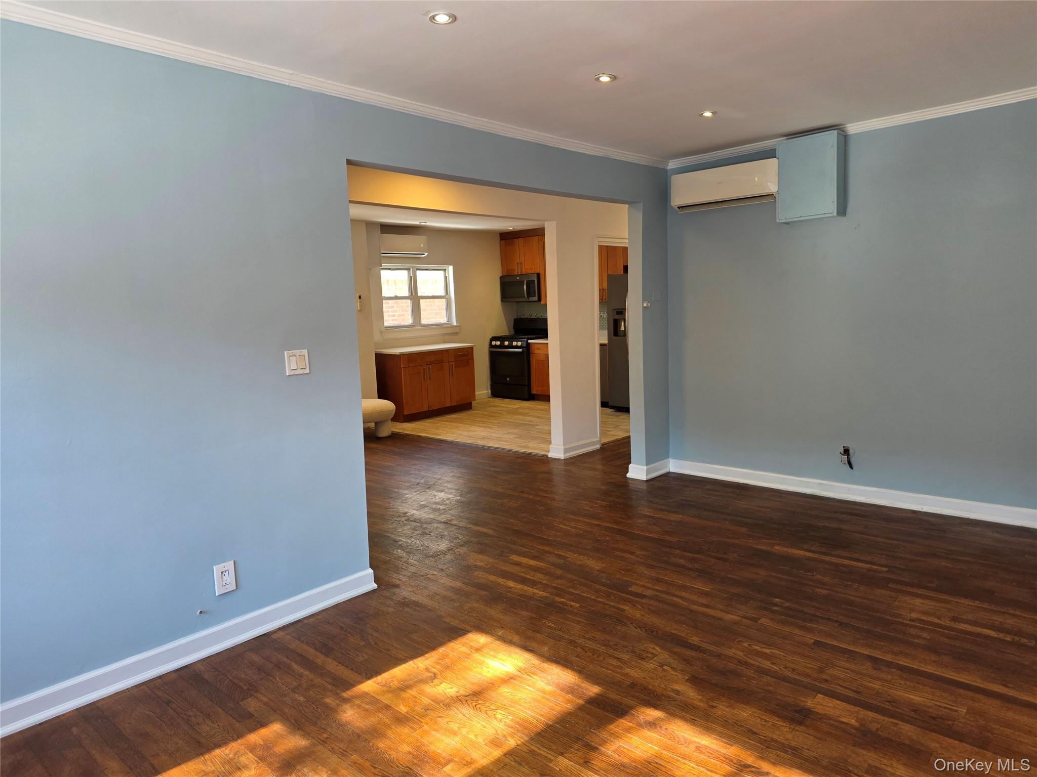 Single Family Dieterle  Queens, NY 11374, MLS-913806-6