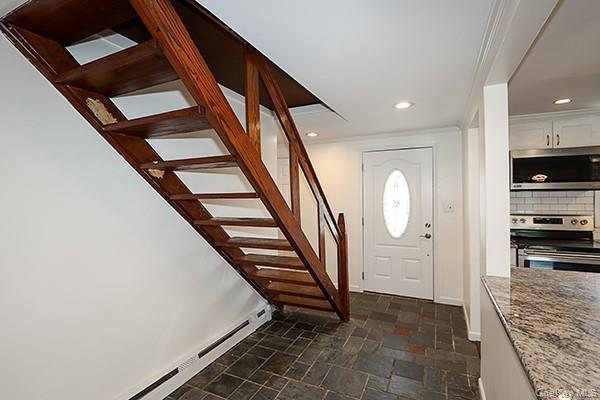 Single Family Torrey Pine  Suffolk County, NY 11763, MLS-913839-4