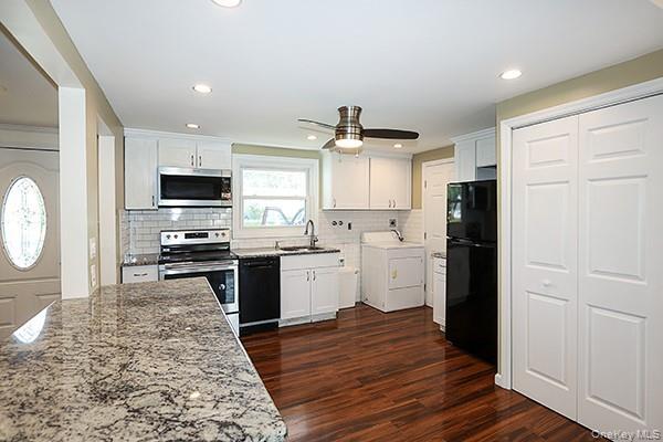 Single Family Torrey Pine  Suffolk County, NY 11763, MLS-913839-7