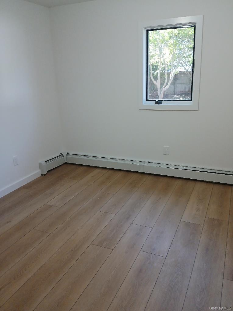 Single Family Mercury  Suffolk County, NY 11772, MLS-913841-8