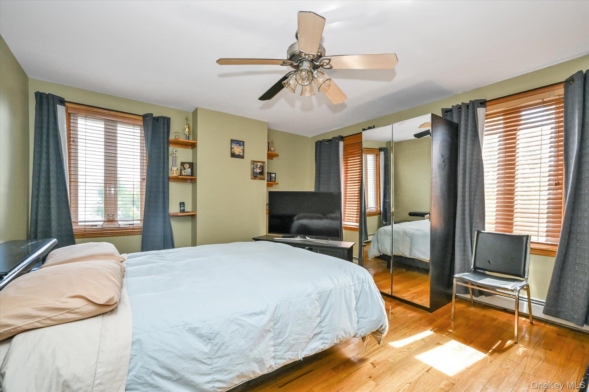 Single Family 11th Queens, NY 11357, MLS-913855-21