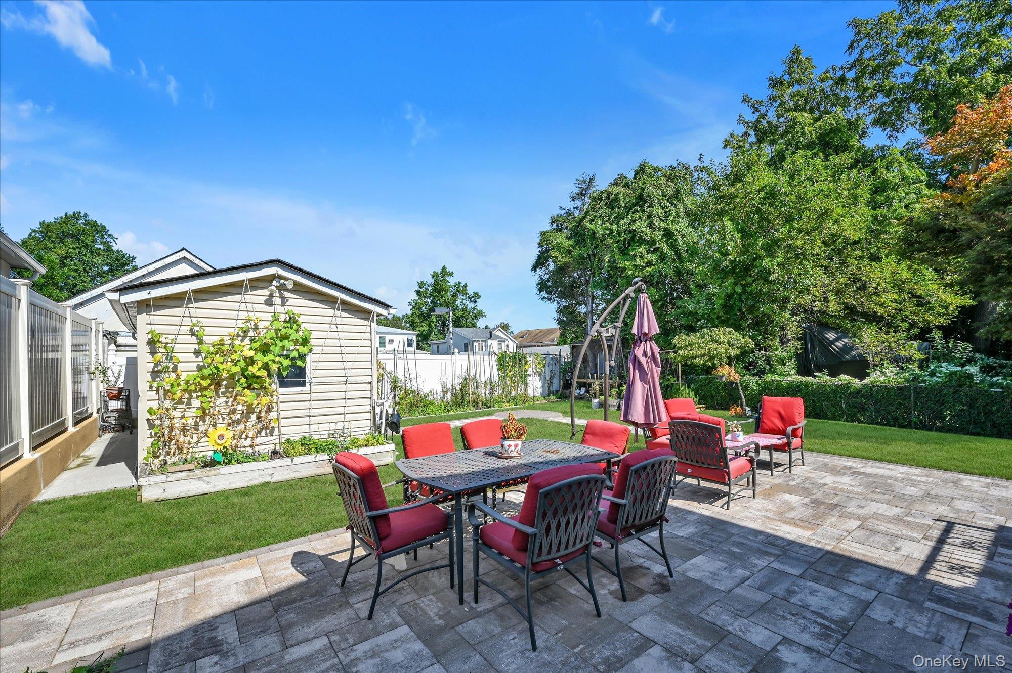 Single Family 11th Queens, NY 11357, MLS-913855-23