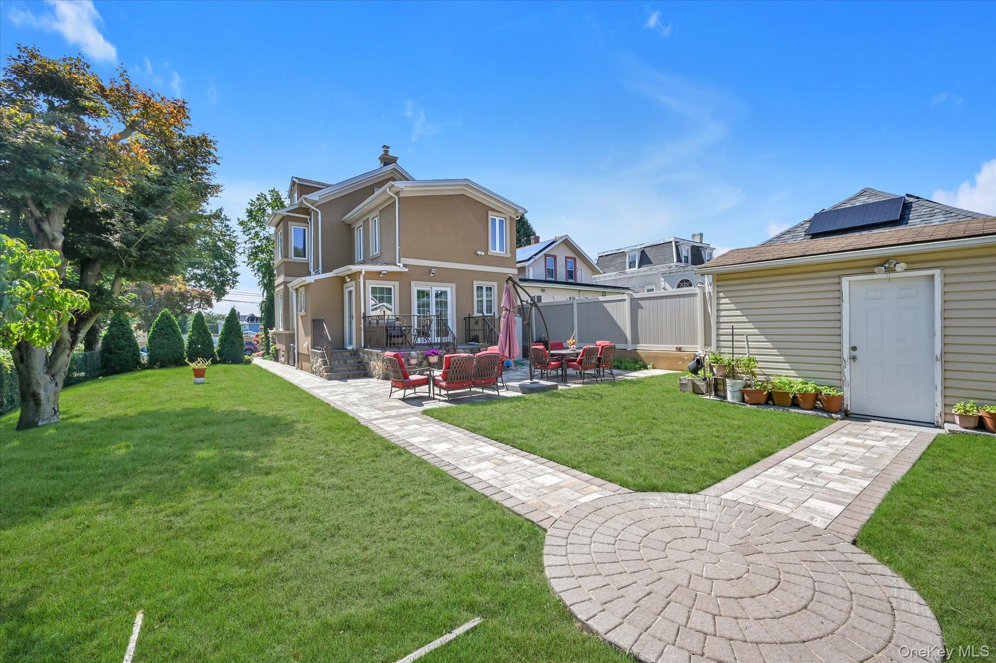 Single Family 11th Queens, NY 11357, MLS-913855-24