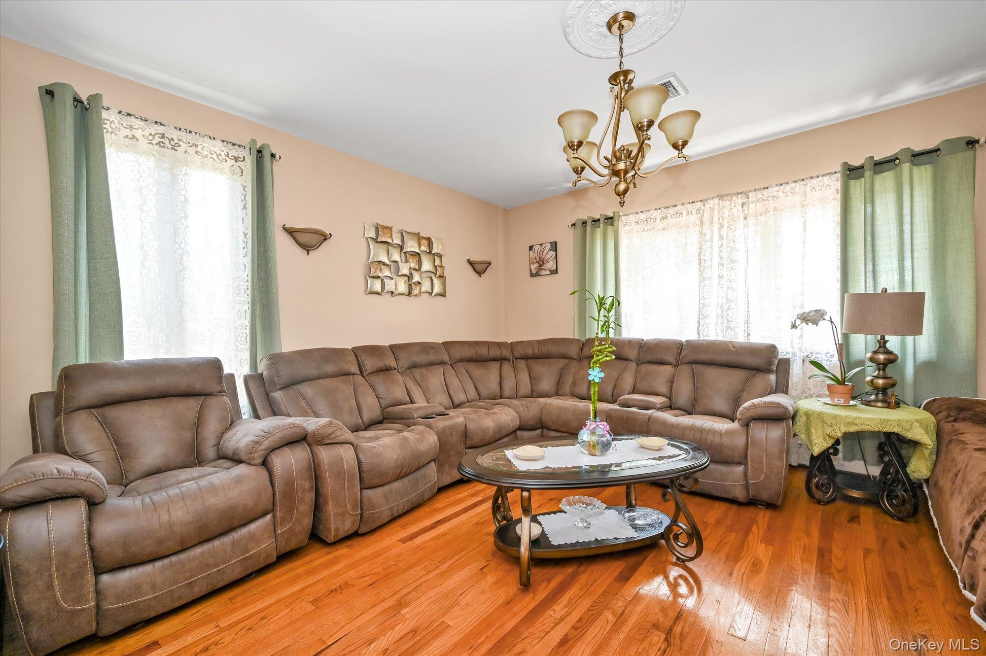 Single Family 11th Queens, NY 11357, MLS-913855-3