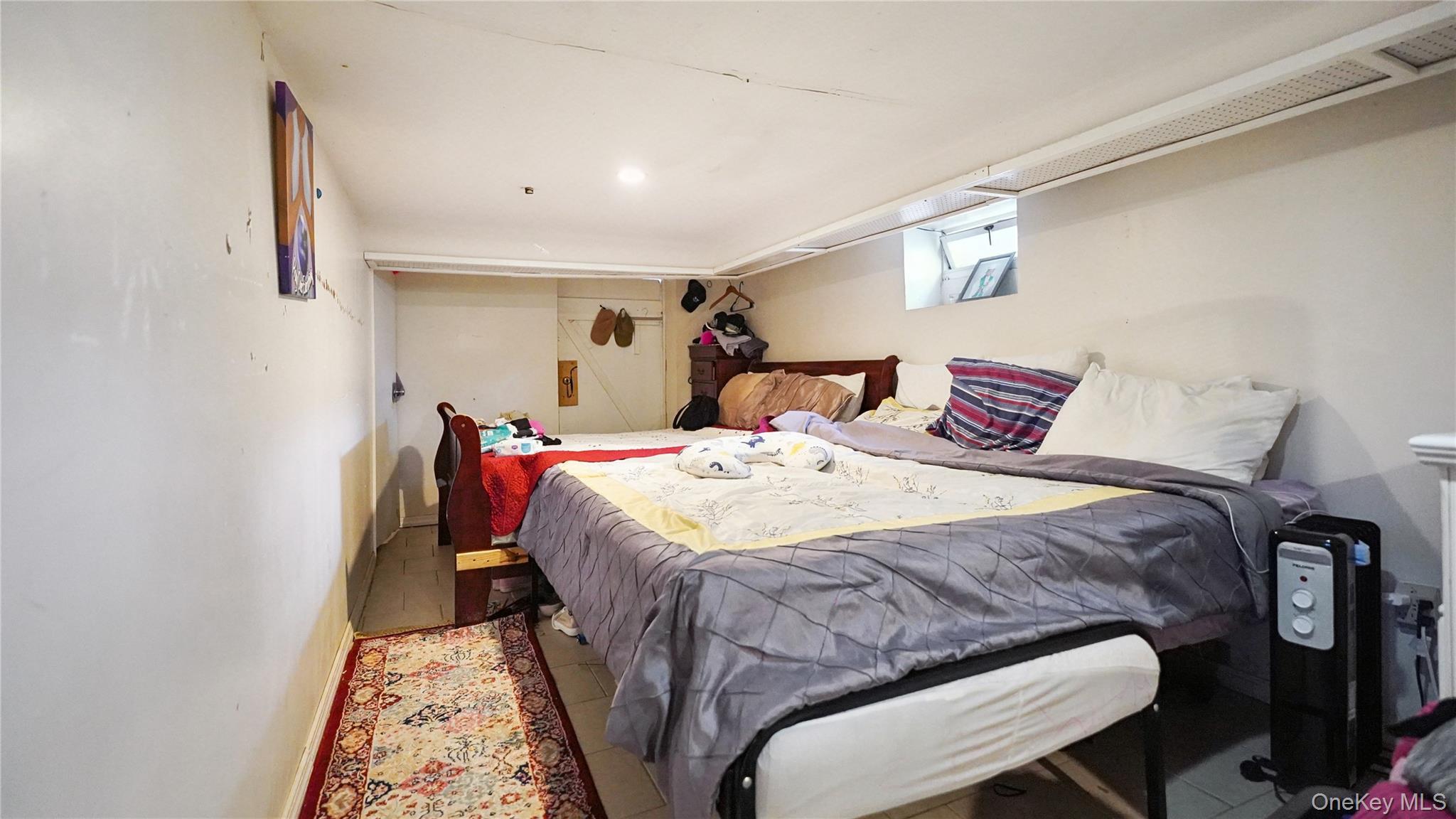 Single Family Ave  Queens, NY 11434, MLS-913883-7